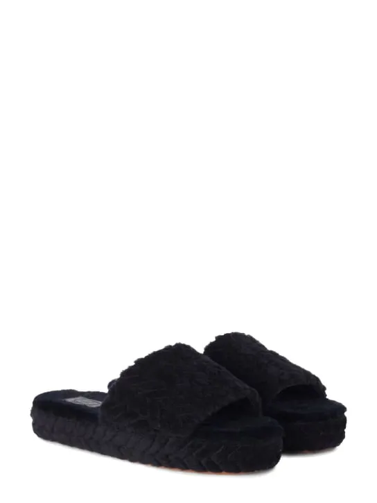 Cozy Agnona Slip-Ons