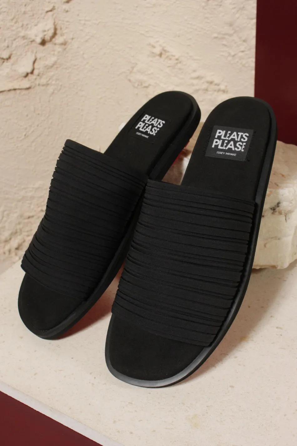 Black Pleated Slides