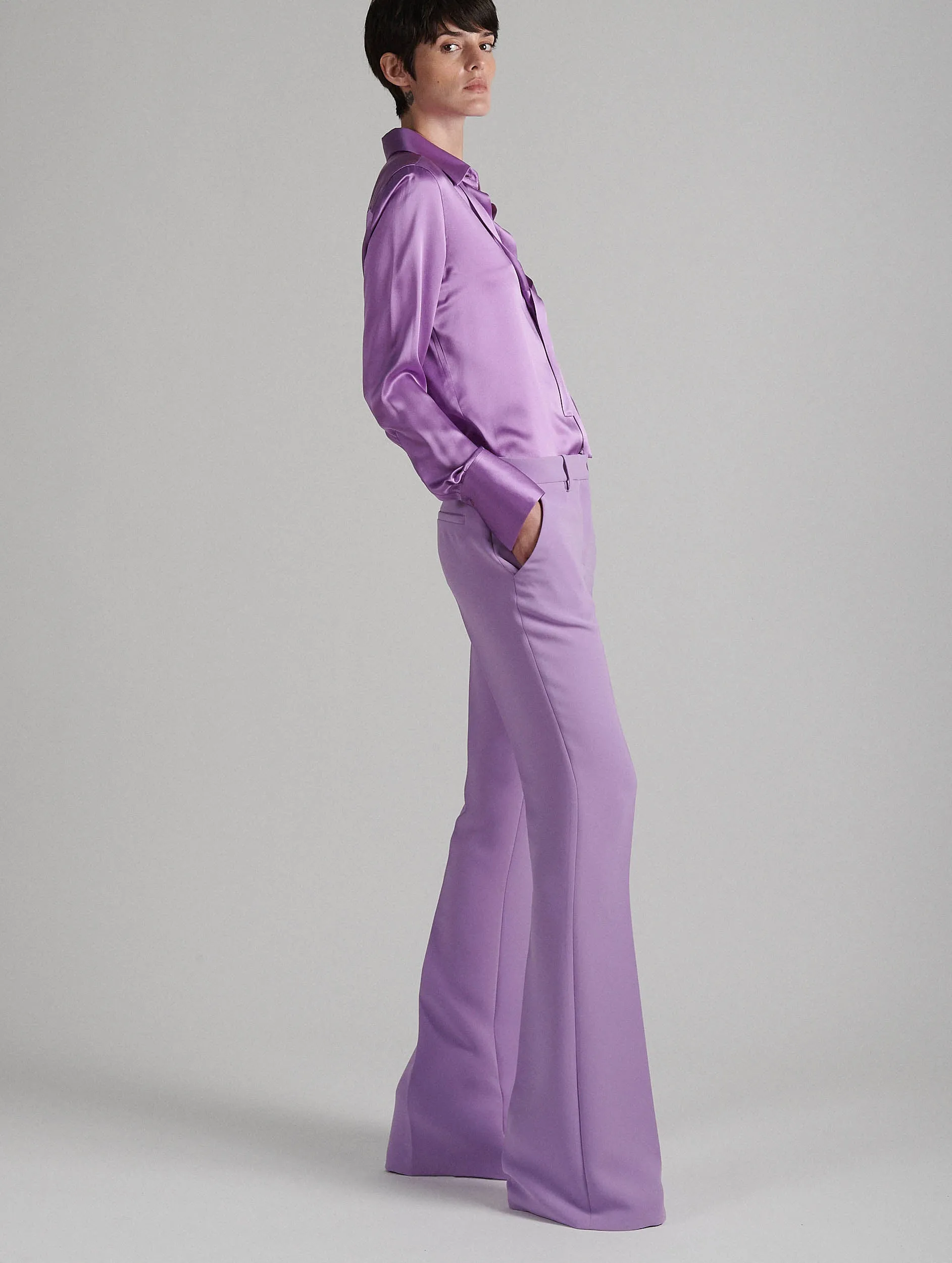 Bootleg trousers in lilac crepe