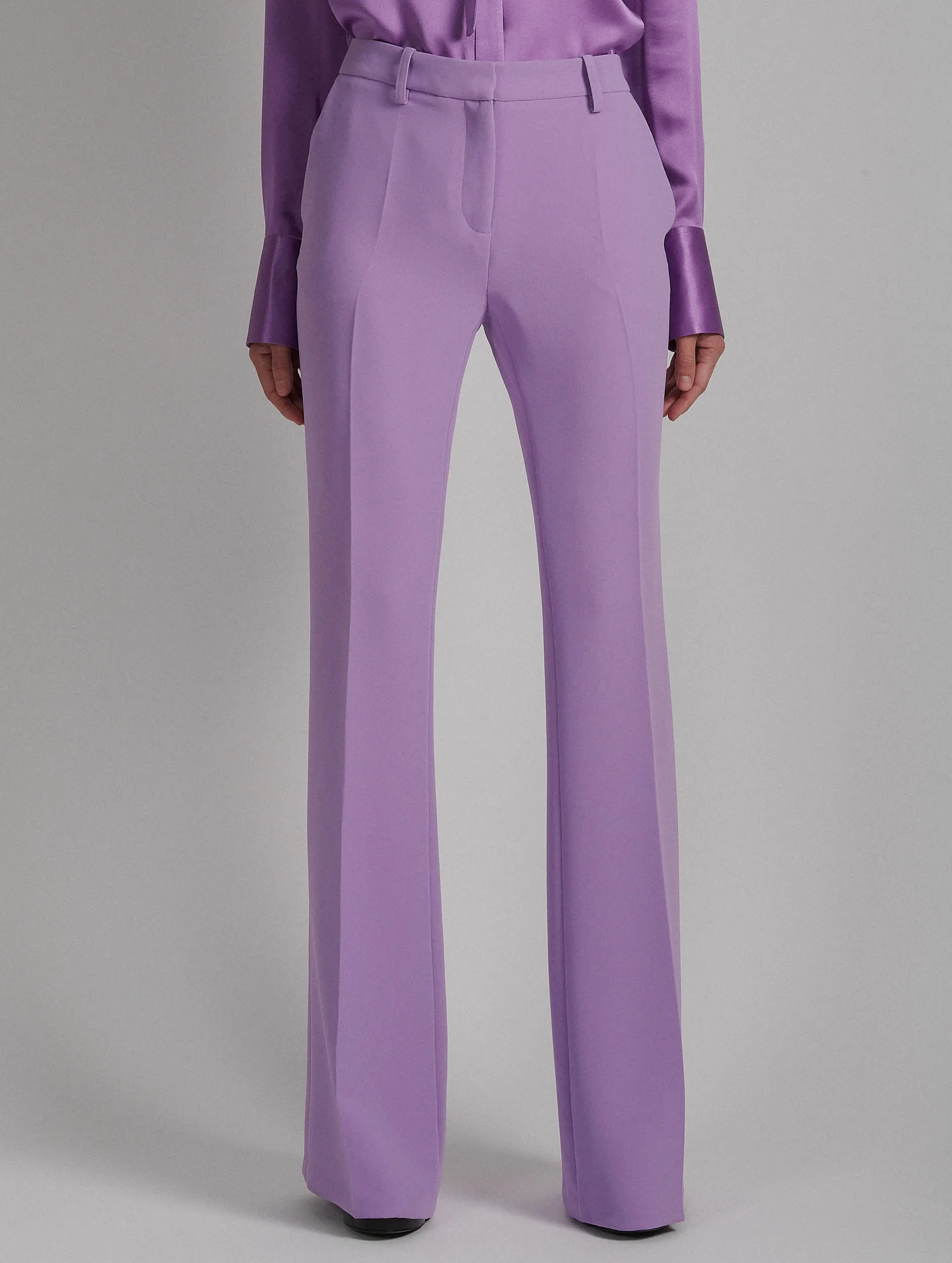 Bootleg trousers in lilac crepe