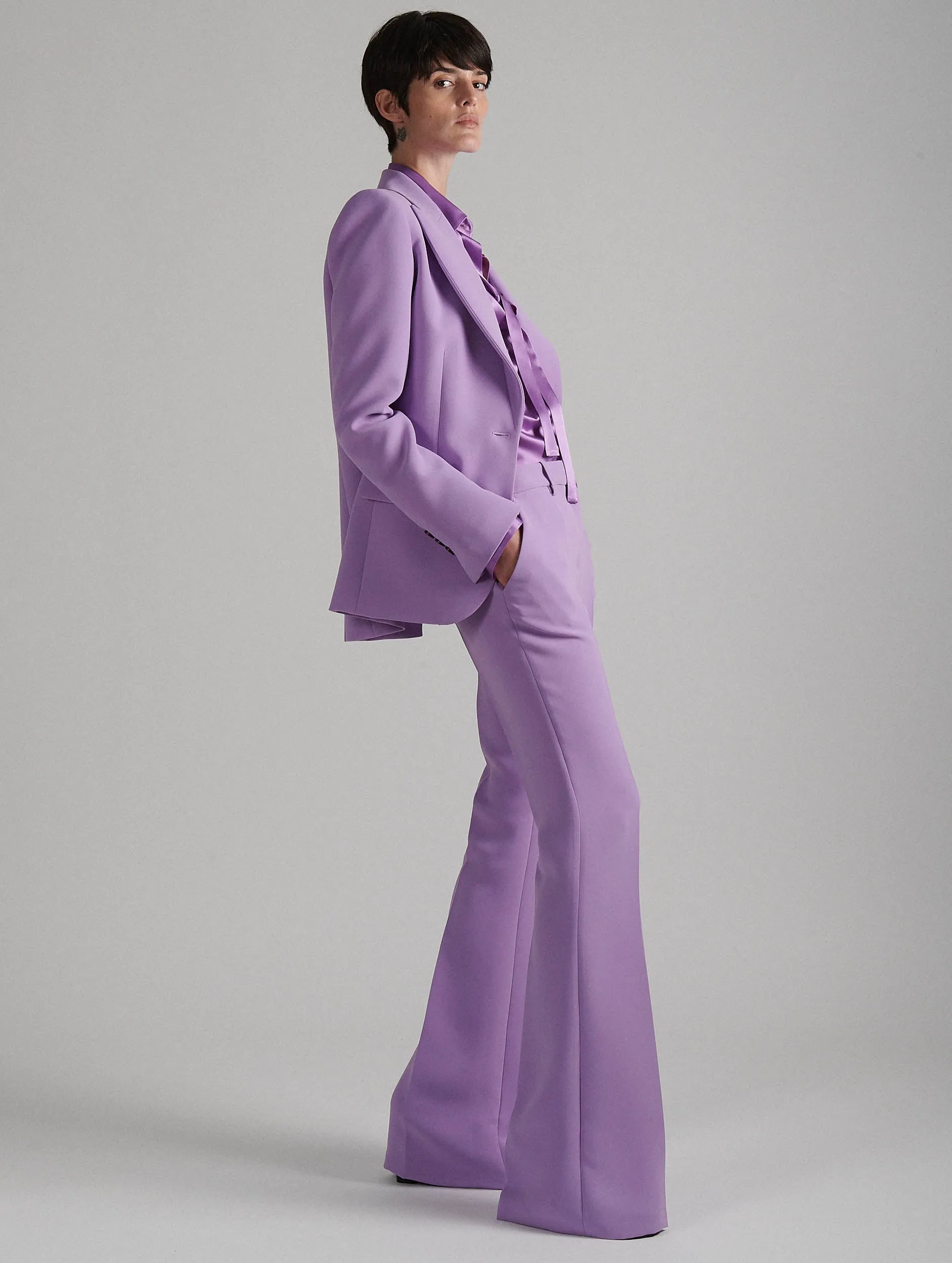 Bootleg trousers in lilac crepe