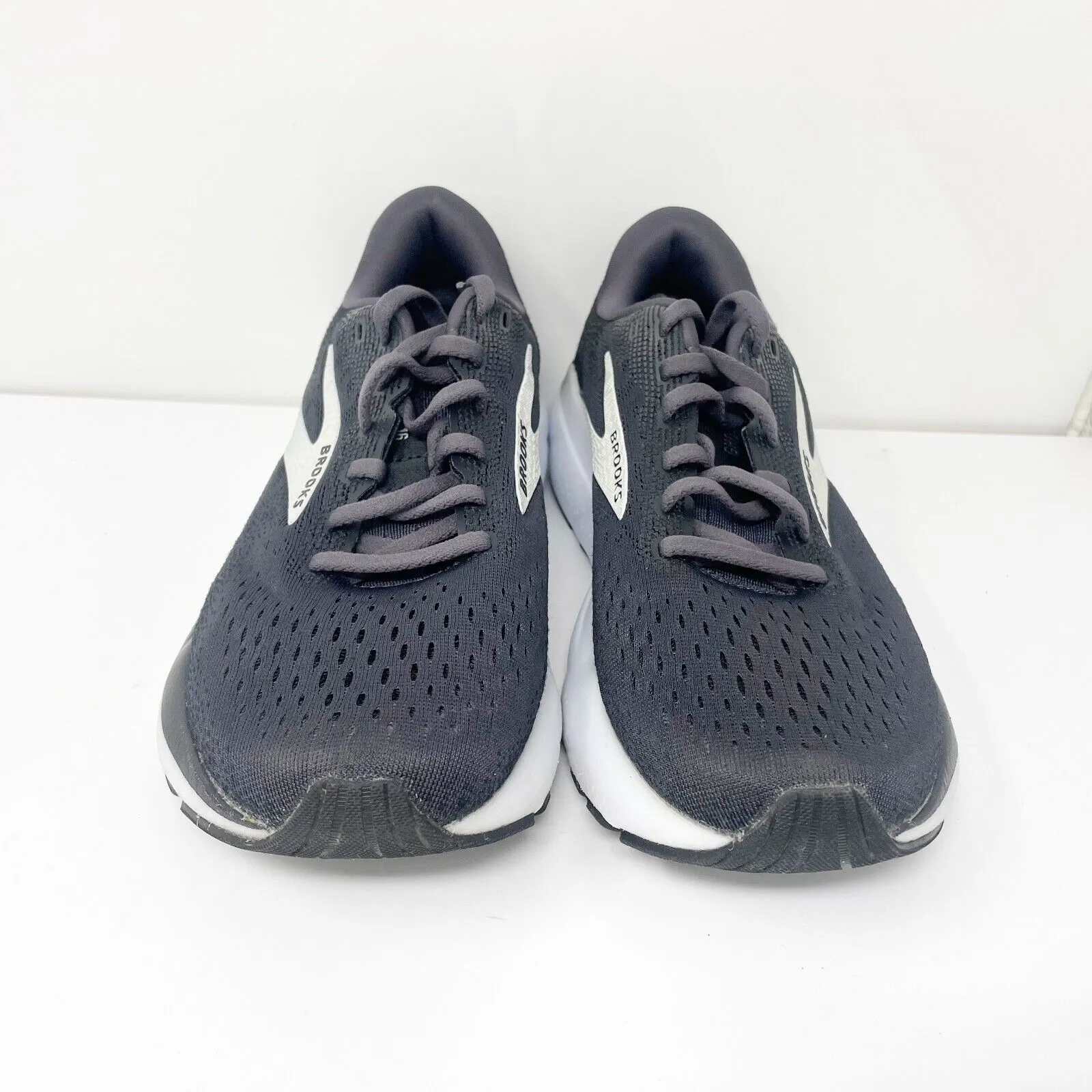 Brooks Womens Ghost 16 1204071B090 Black Running Shoes Sneakers Size 9 B