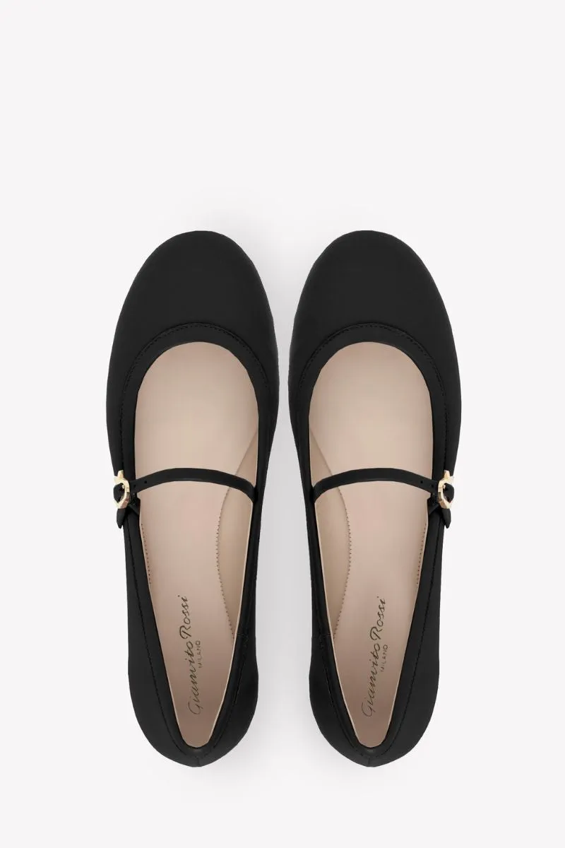 Carla Nappa Flat