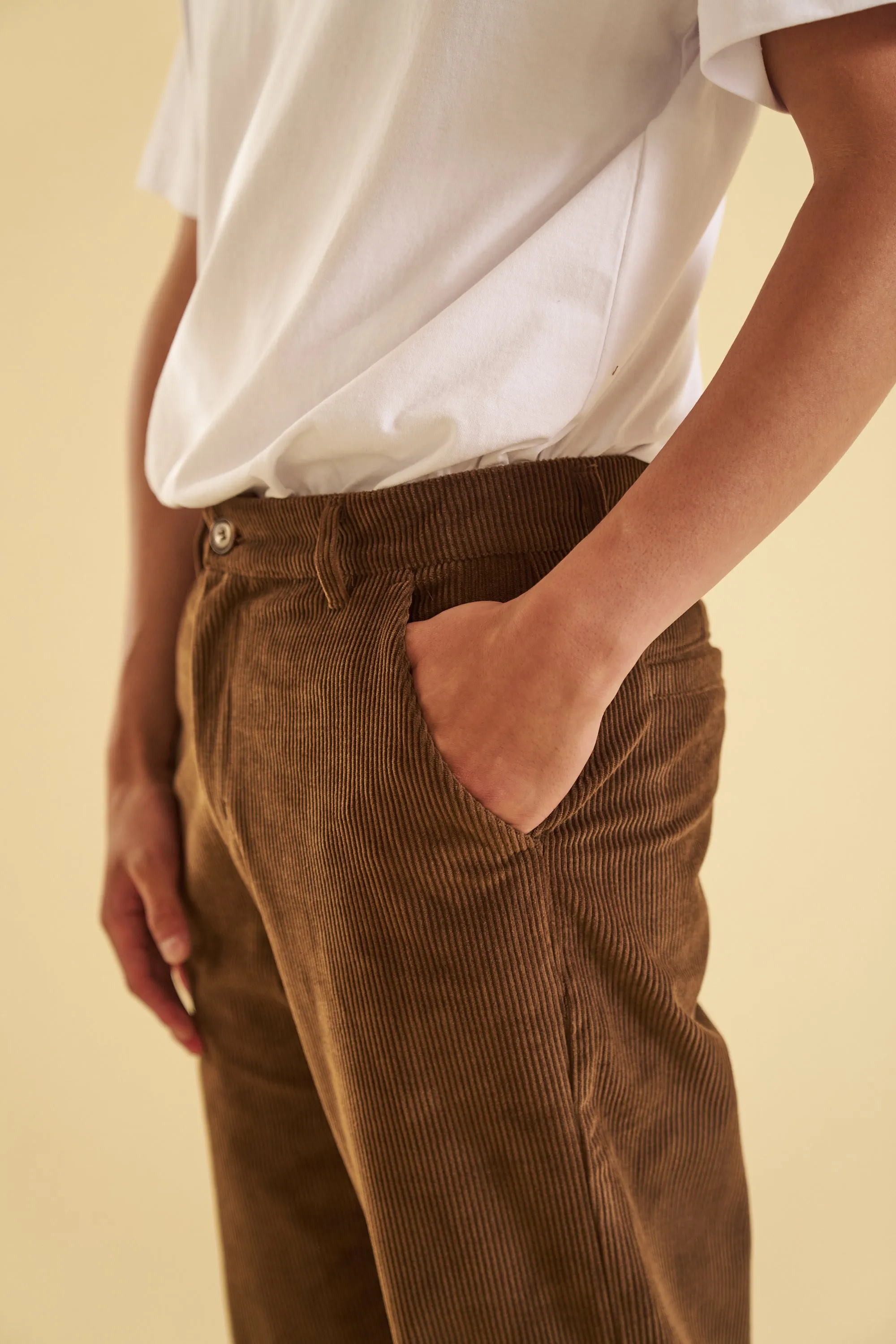 CEDAR BROWN CORDUROY TROUSERS