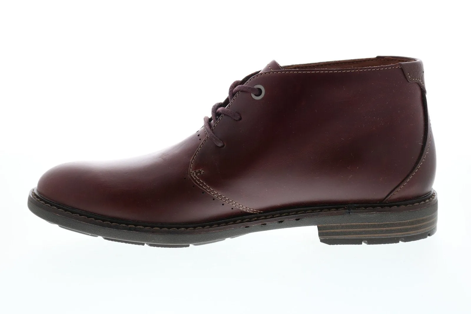 Clarks Men's Burgundy Leather Lace Up Chukka Boots - Unelott Mid