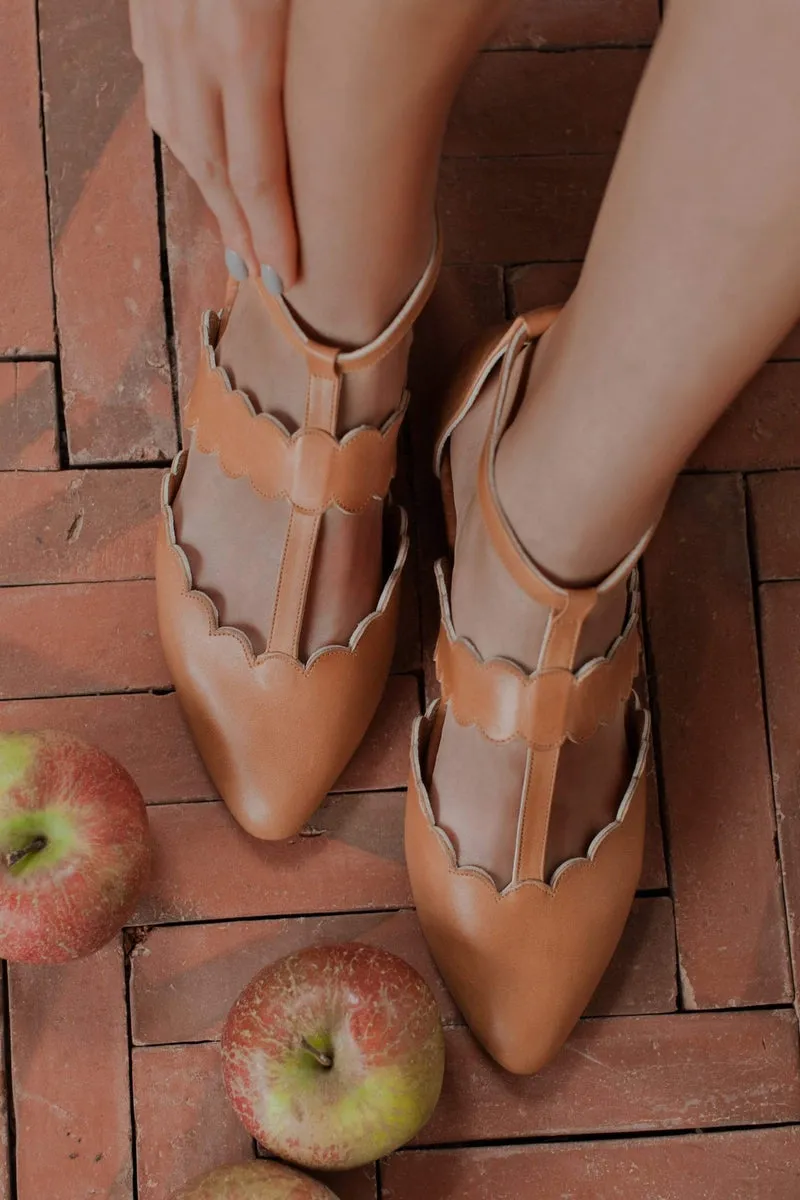 Dark Tan Leather Flats with Pointy Toe - Gardenia