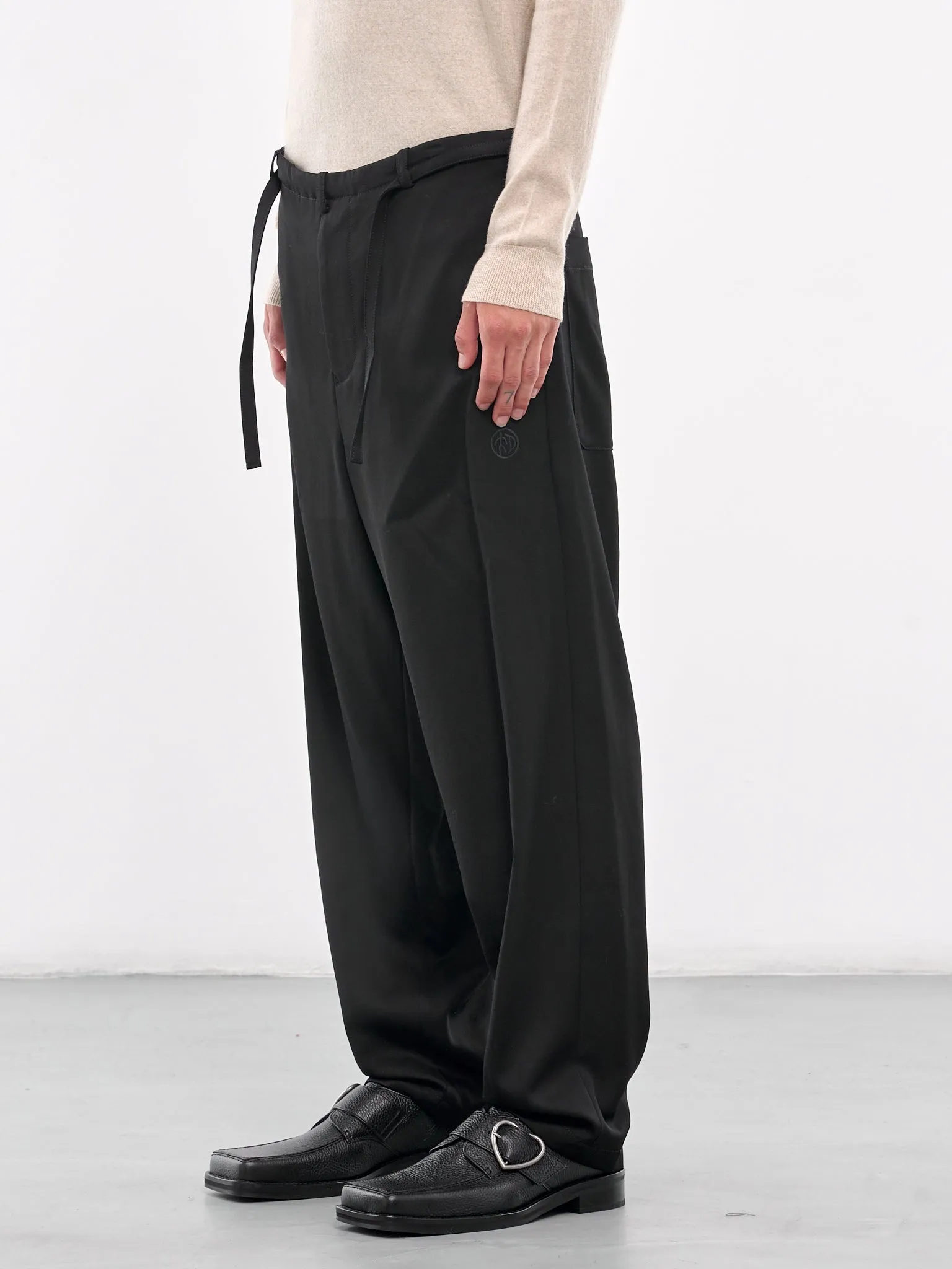 Drawstring Trousers (S24AW09PT-W-BLACK)