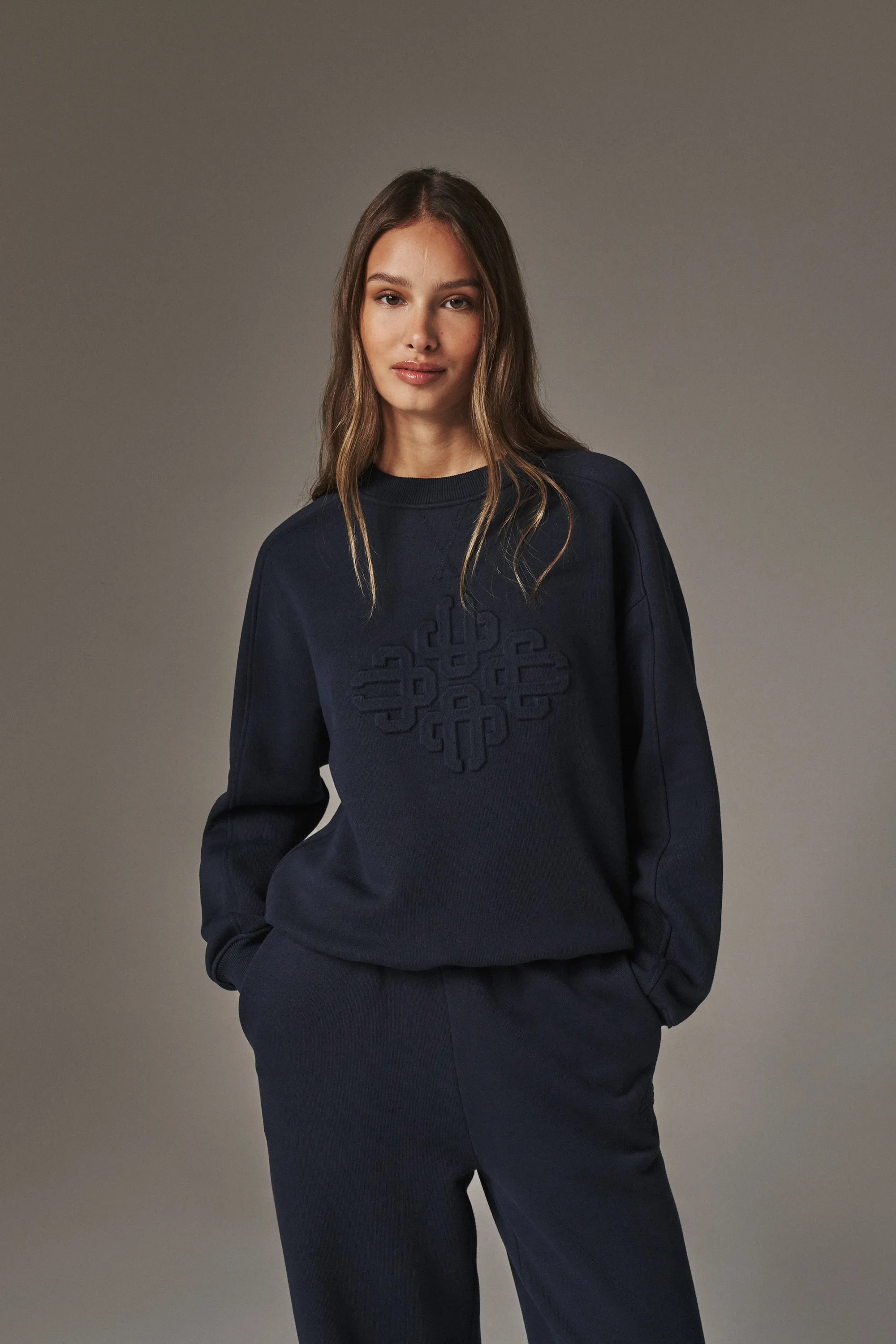 EMBOSSED SWEATSHIRT - NAVY