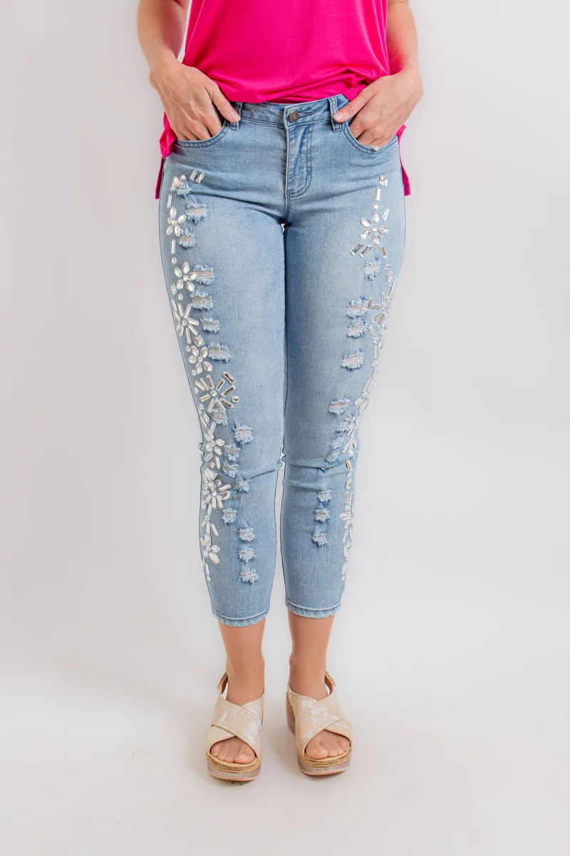 Eva Skinny Jeans with Light Wash and Rhinestones