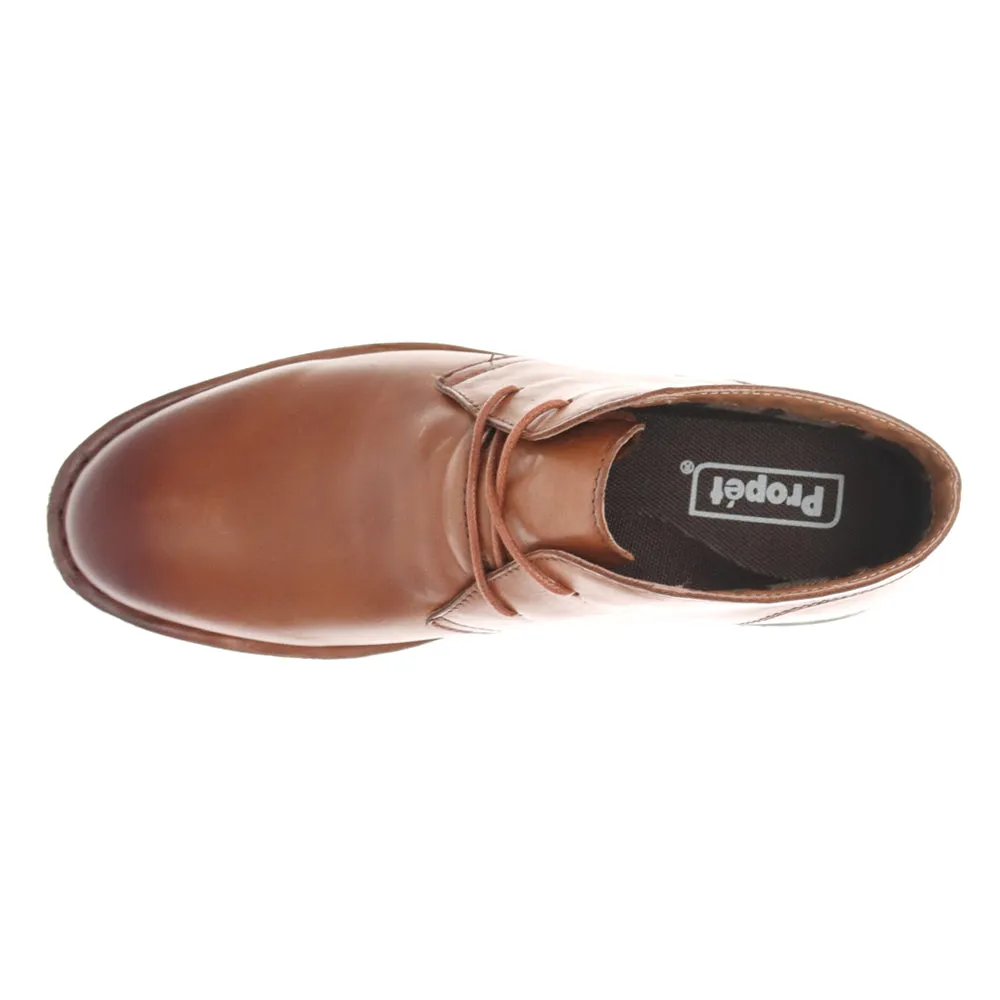 Findley Round Toe Chukka Boots