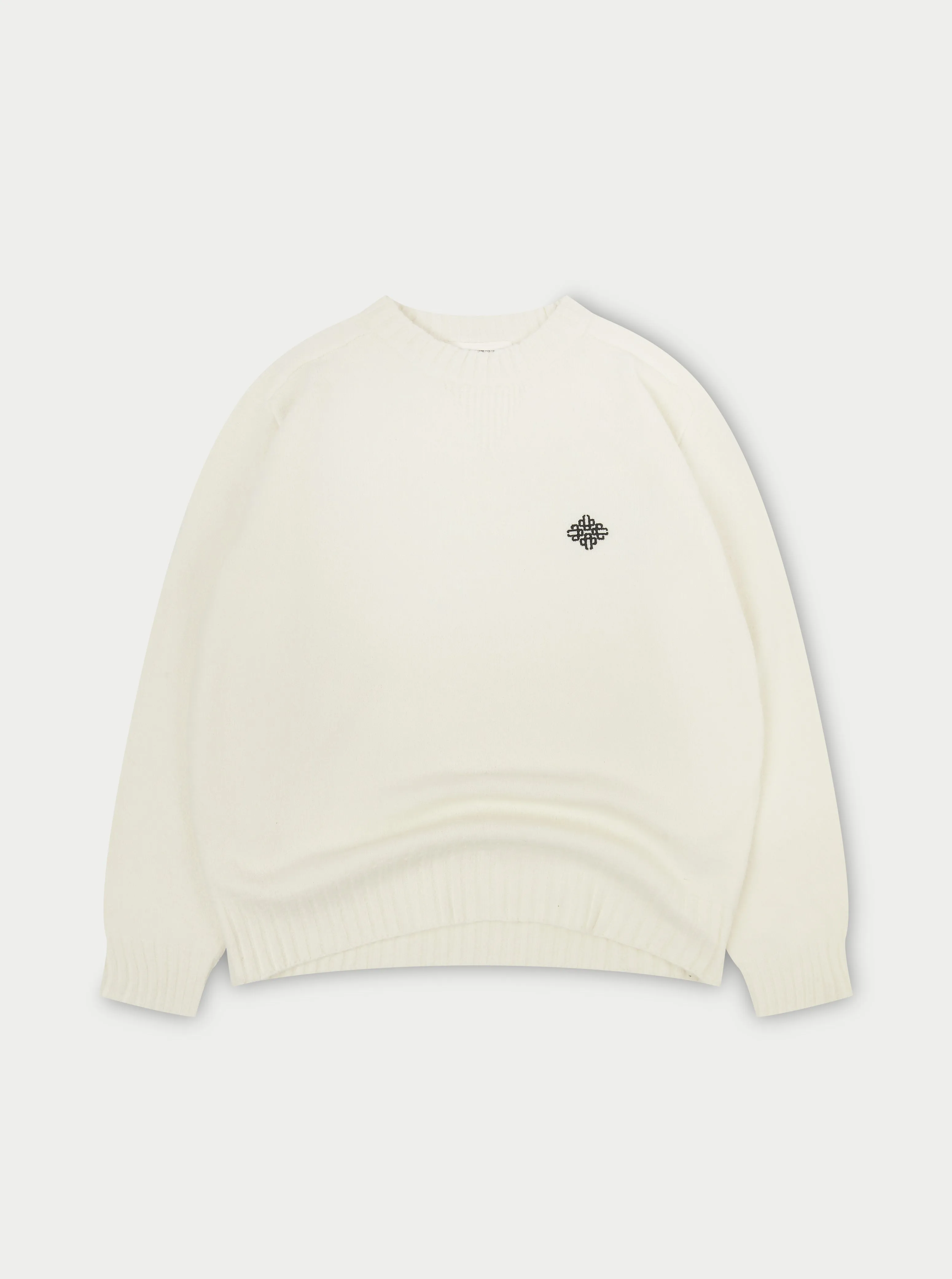 FLUFFY KNIT EMBLEM EMBROIDERED CREW - OFF WHITE/BLACK