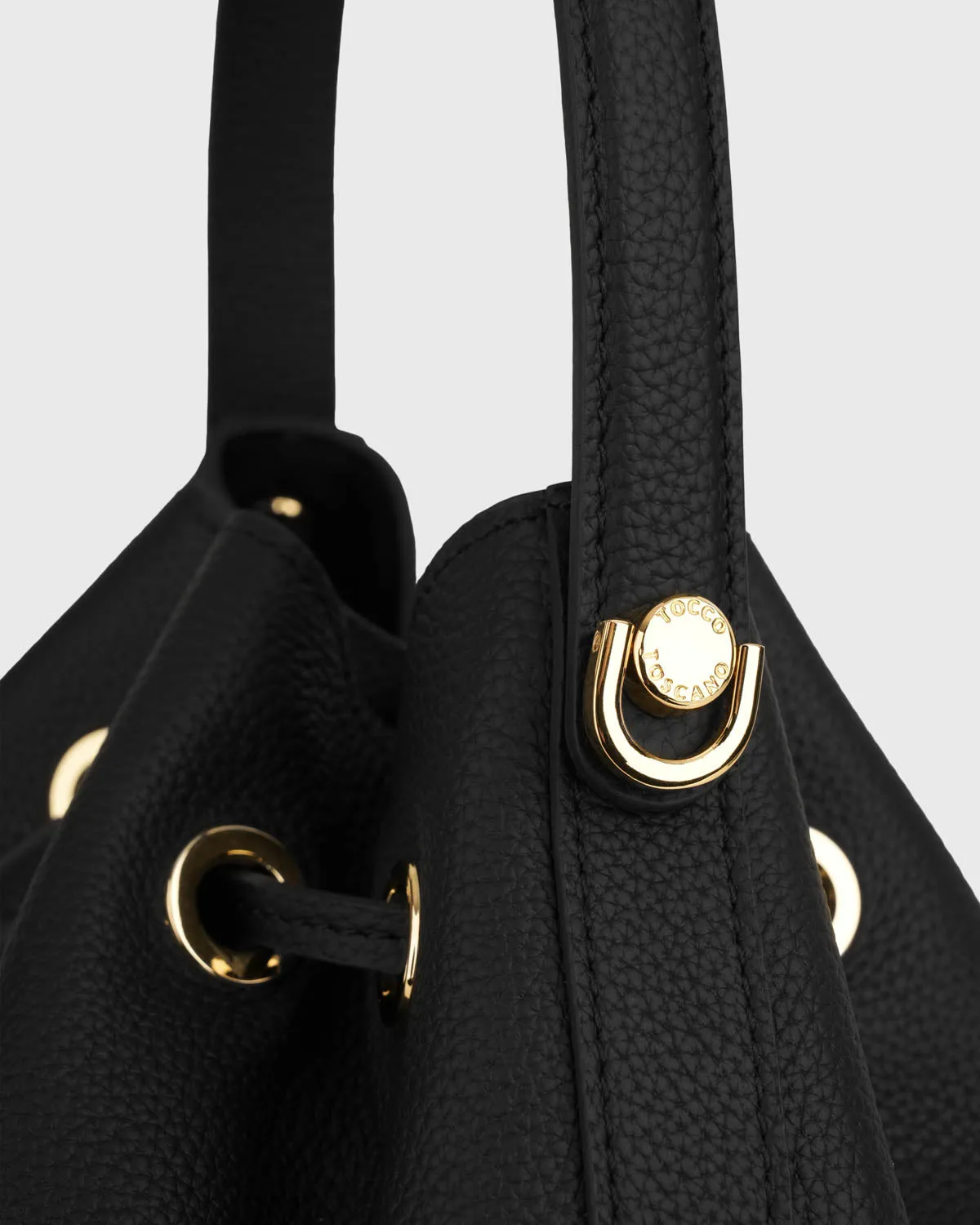 Gianna Bucket Bag (Black)