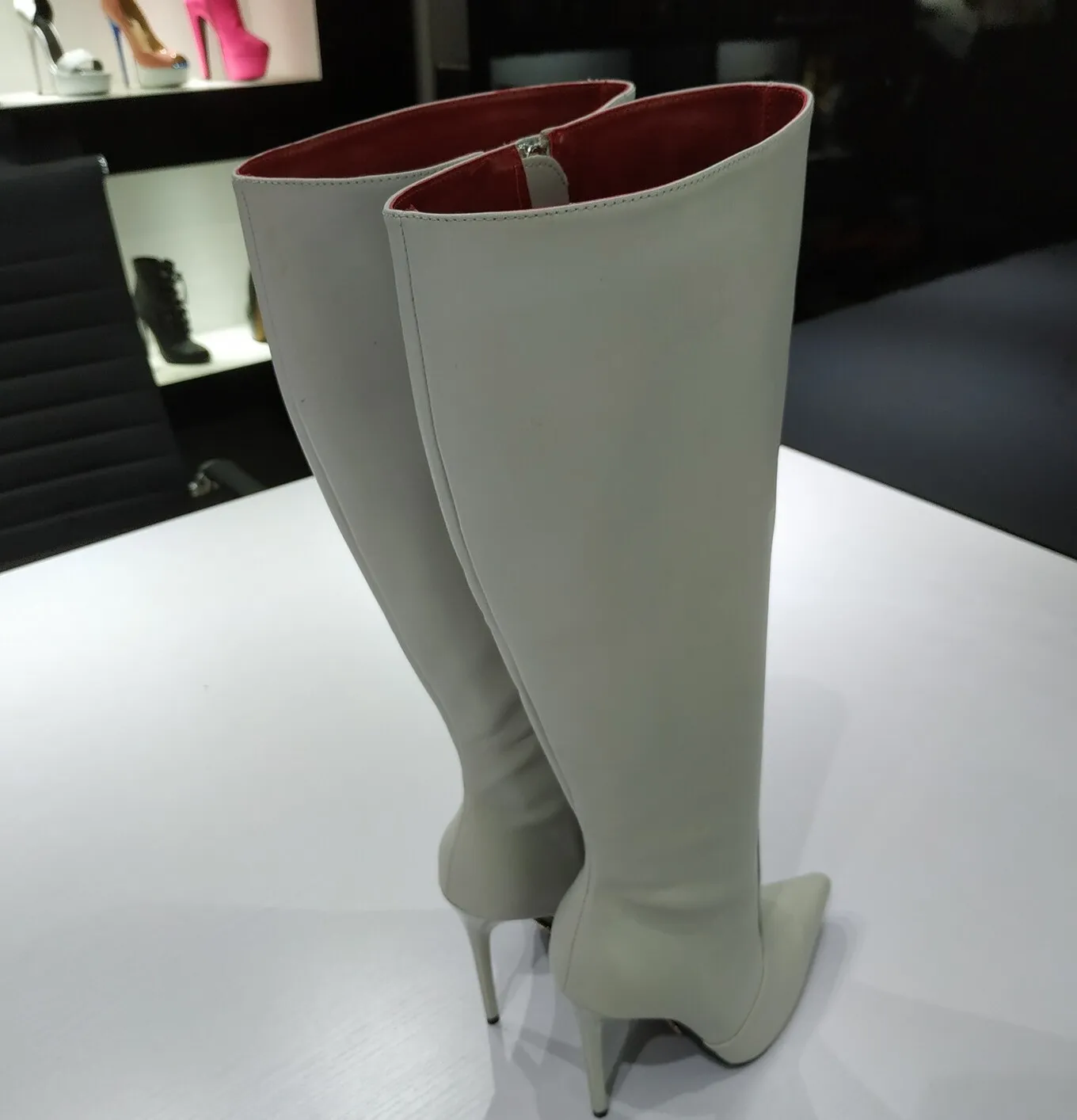 Giaro ZIRA LIGHT GREY KNEE BOOTS Bootilicious style