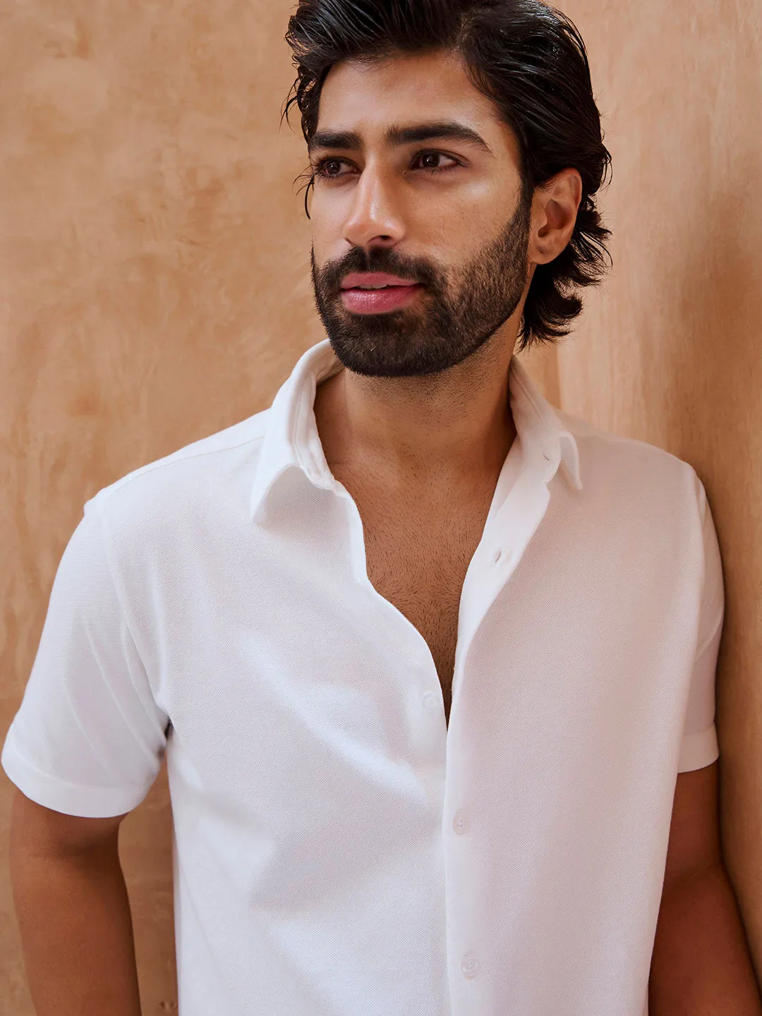 Pique Knit White Shirt with Half Sleeves in Daylight Color