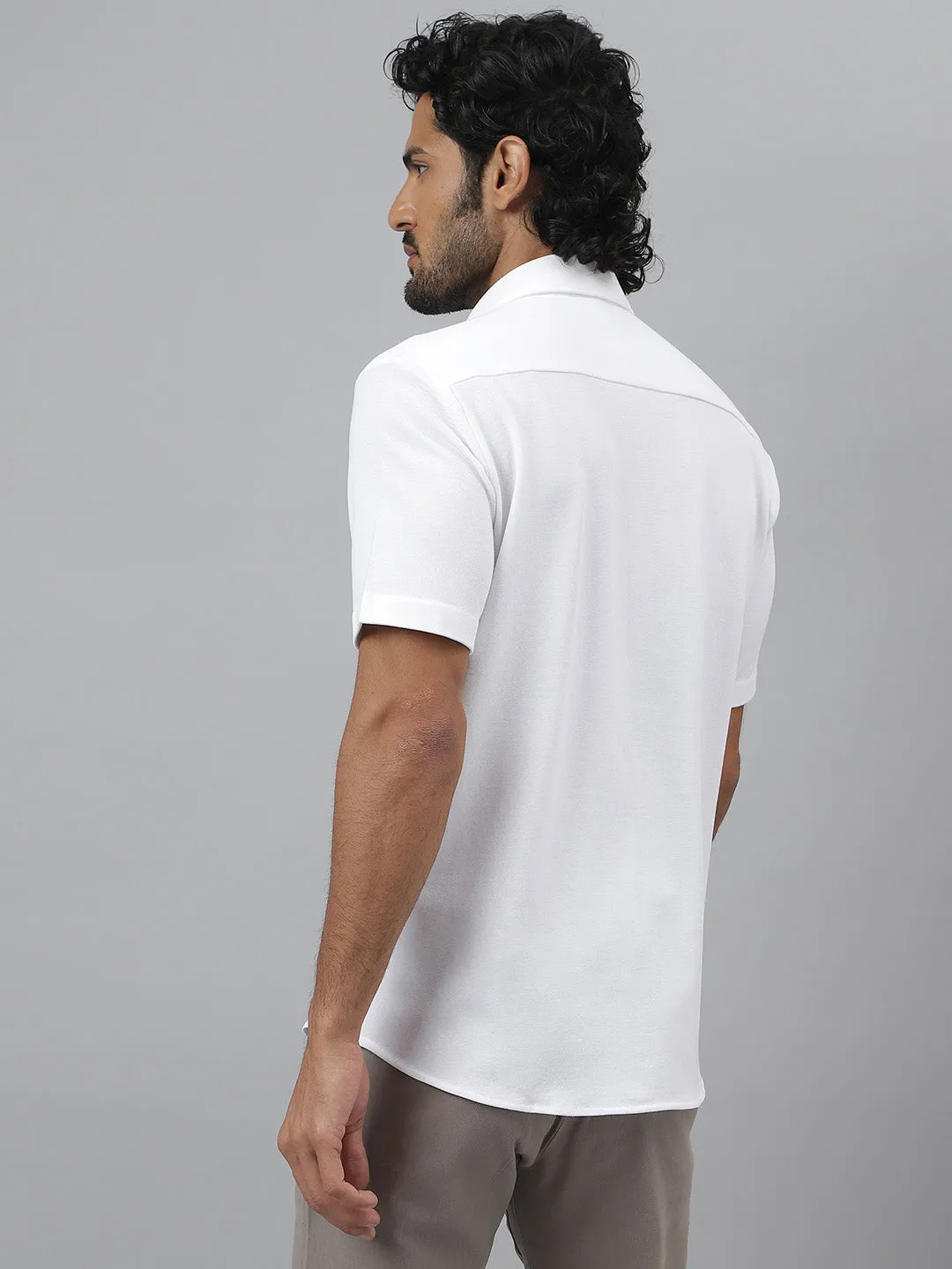 Pique Knit White Shirt with Half Sleeves in Daylight Color