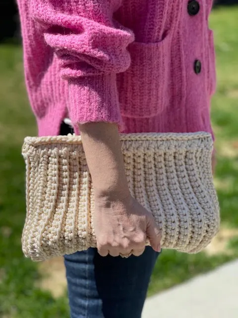 Handmade Crochet Clutch in Hampton Ecru