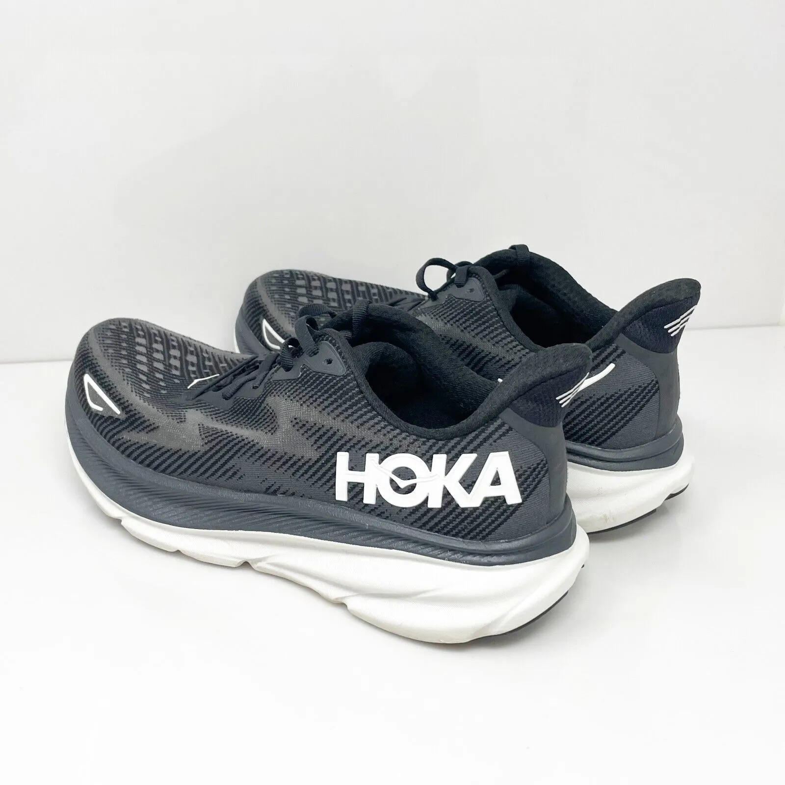 Hoka One One Mens Clifton 9 1127895 BWHT Black Running Shoes Sneakers Size 10 D