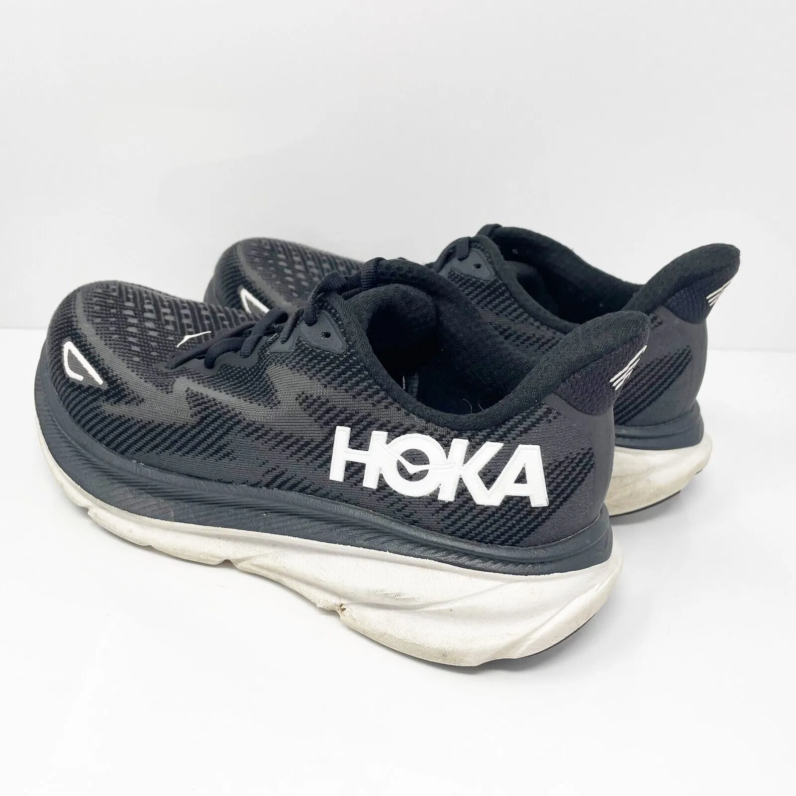 Hoka One One Mens Clifton 9 1132210 BWHT Black Running Shoes Sneakers Sz 8.5 EE