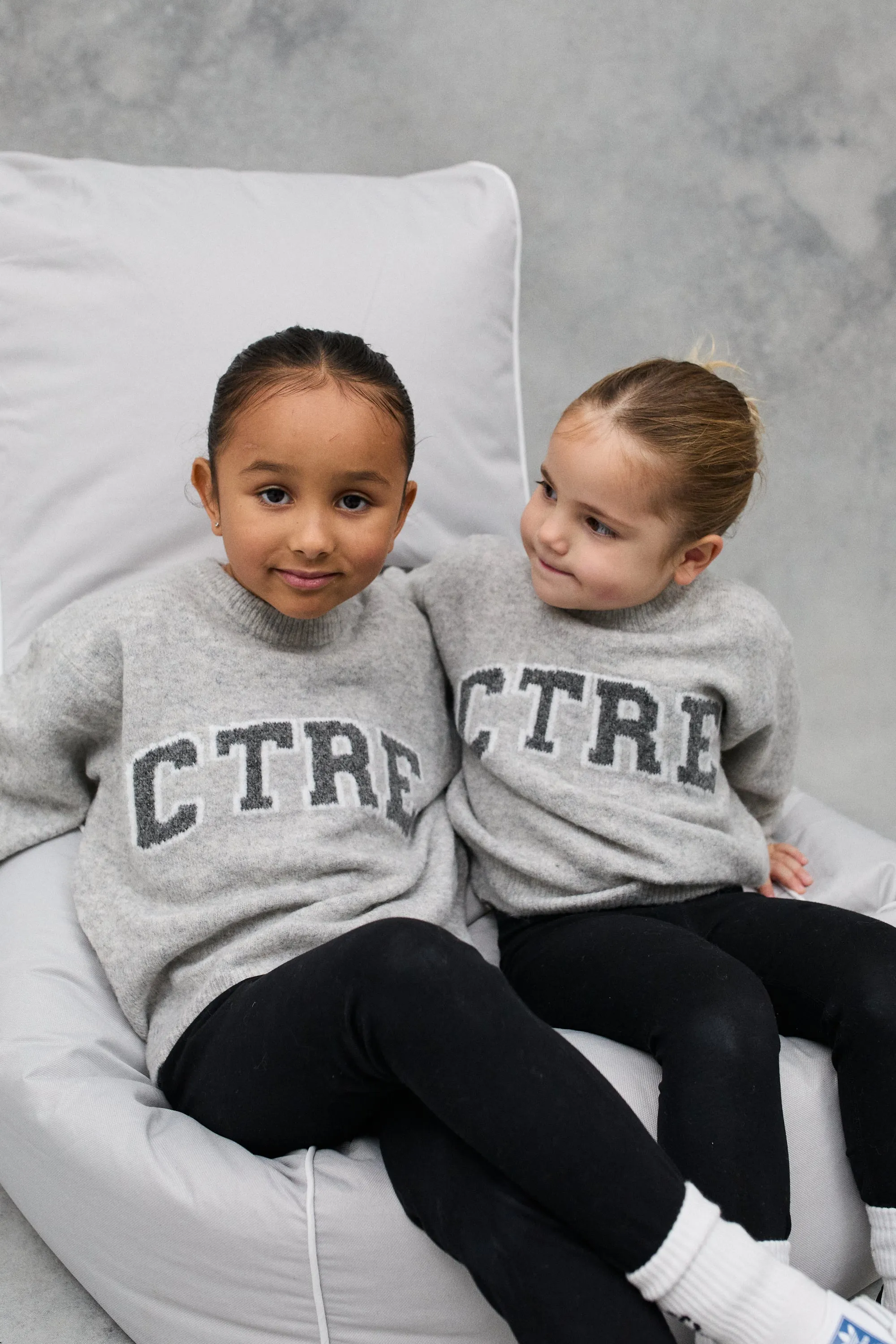 JNR CTRE KNIT SWEATSHIRT - GREY MARL