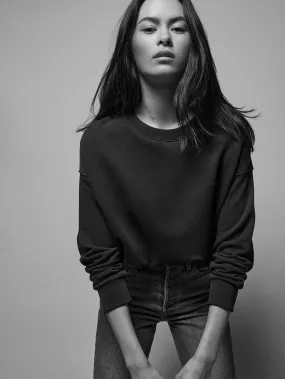 Jovie Classic Sweatshirt in Jet Black