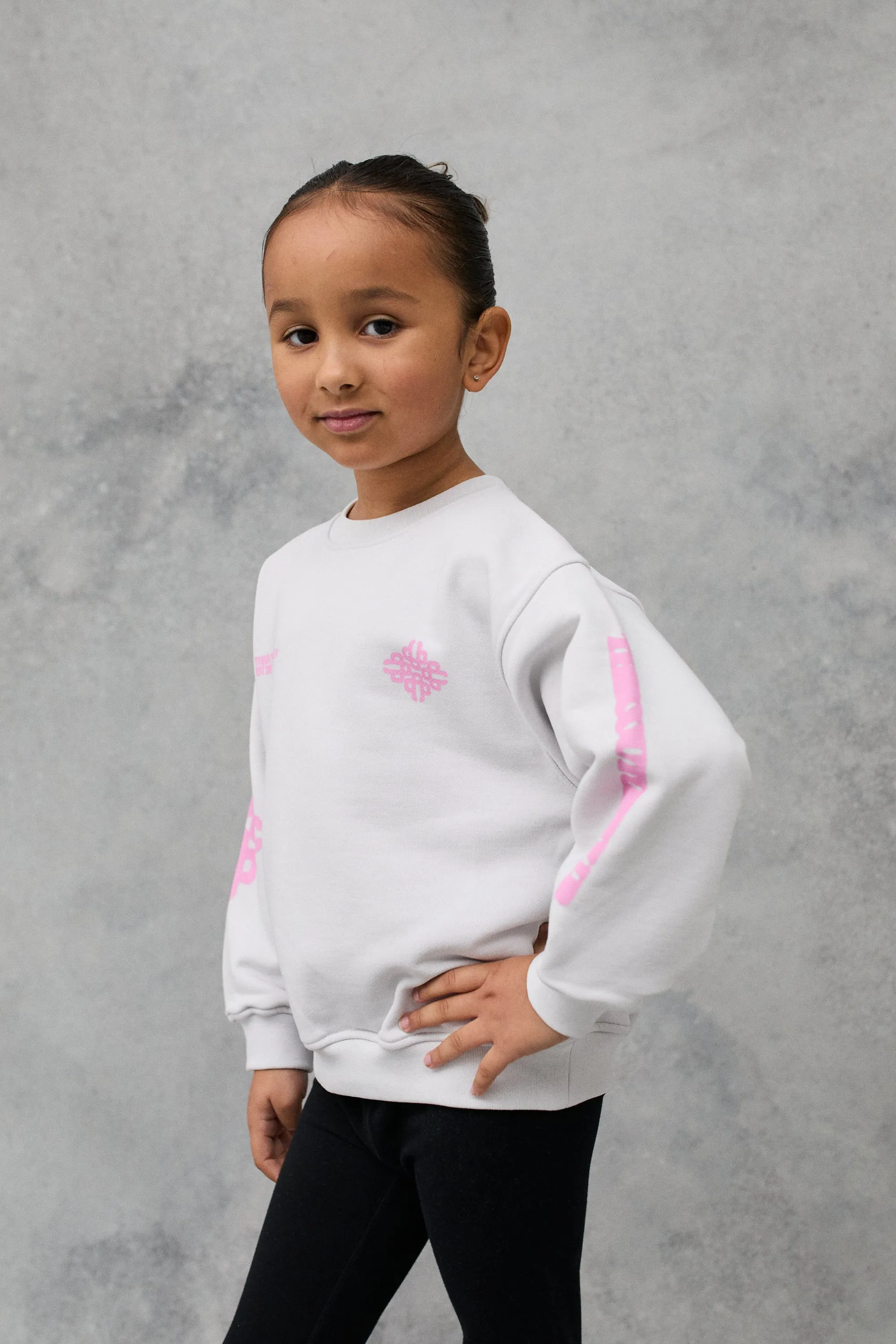 KIDS BLURRED GRAPHIC EMBLEM SWEATSHIRT - OFF WHITE/PINK