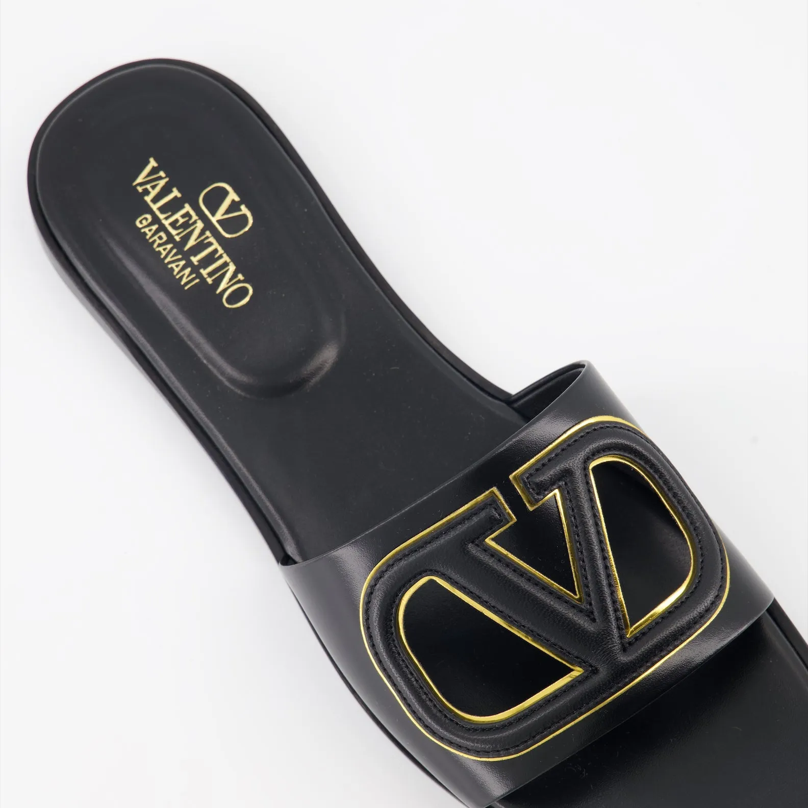 Leather VLogo Cut-Out Slides