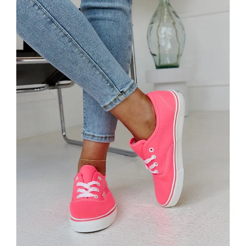 Light pink classic Erla sneakers