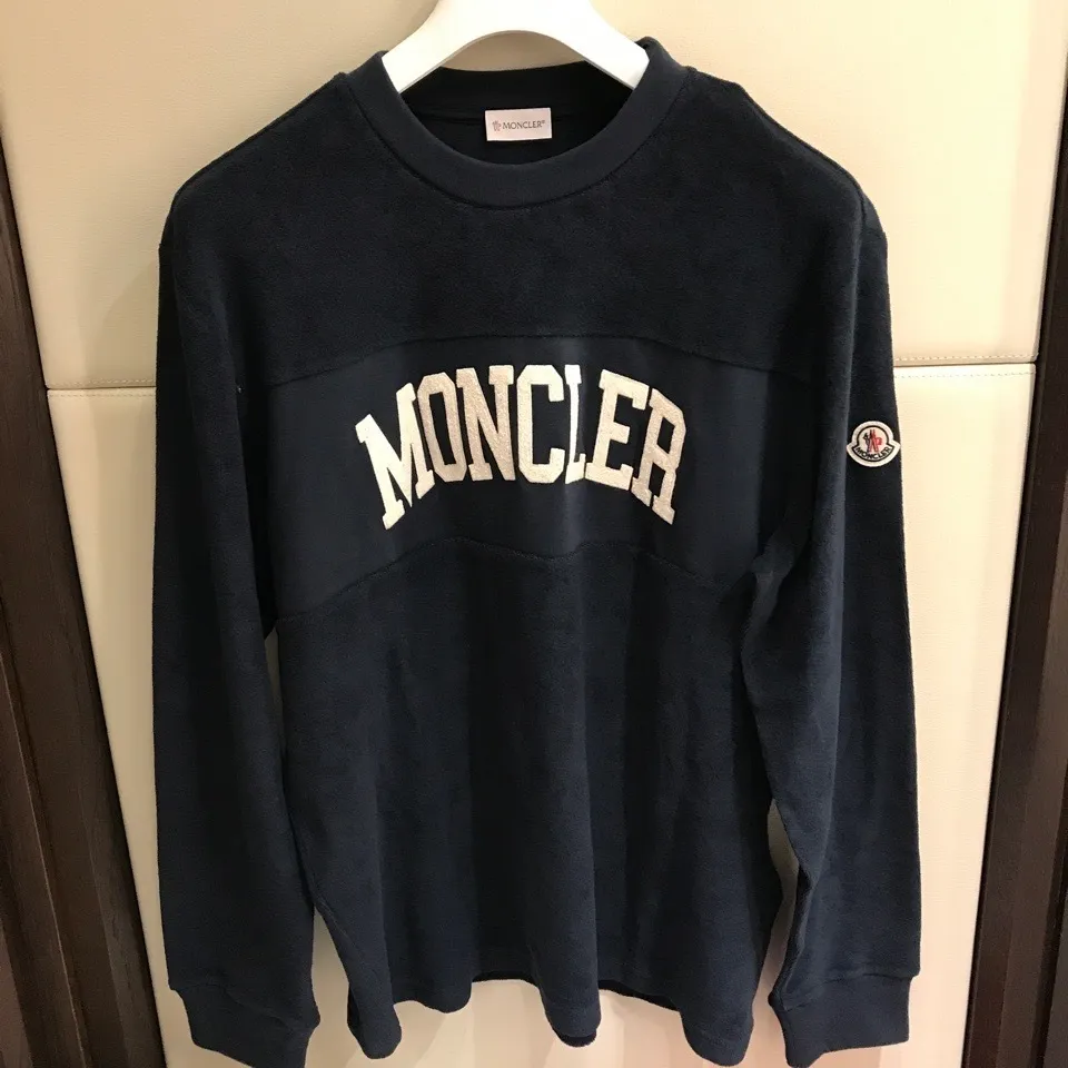 Moncler embroidered logo sweatshirt.