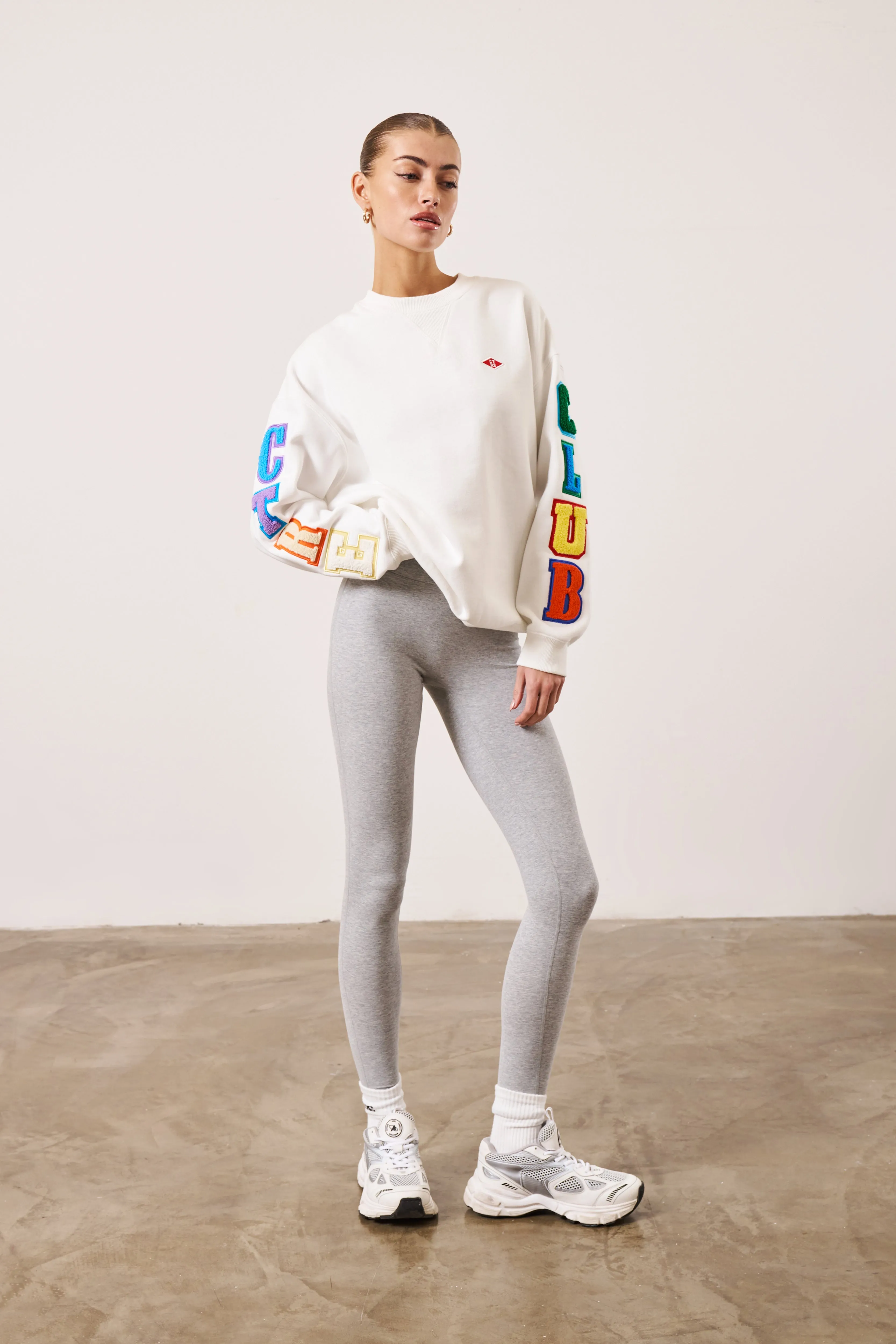 MULTIBADGE CHENILLE RELAXED SWEATSHIRT - OFF WHITE