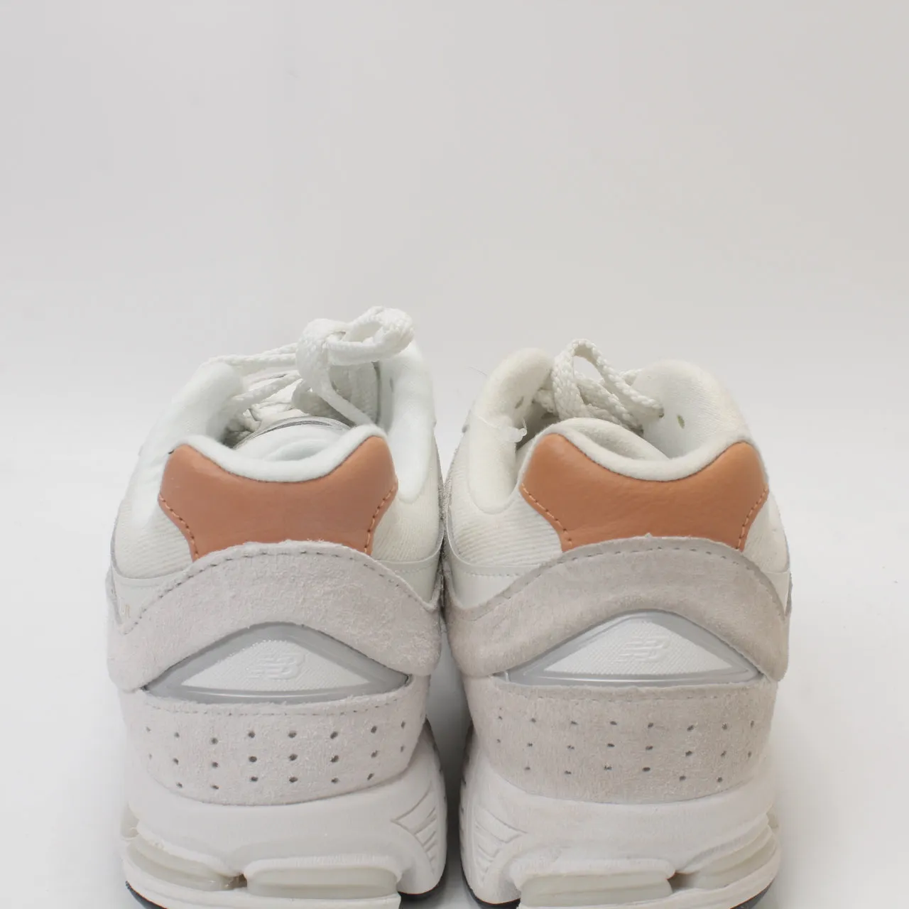 New Balance White Reflection 2002 Trainer - United Kingdom Size 6