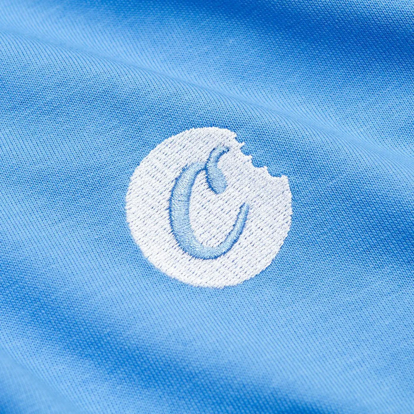 On The Block Side Seam Appliqué S/S Knit (Sky Blue)