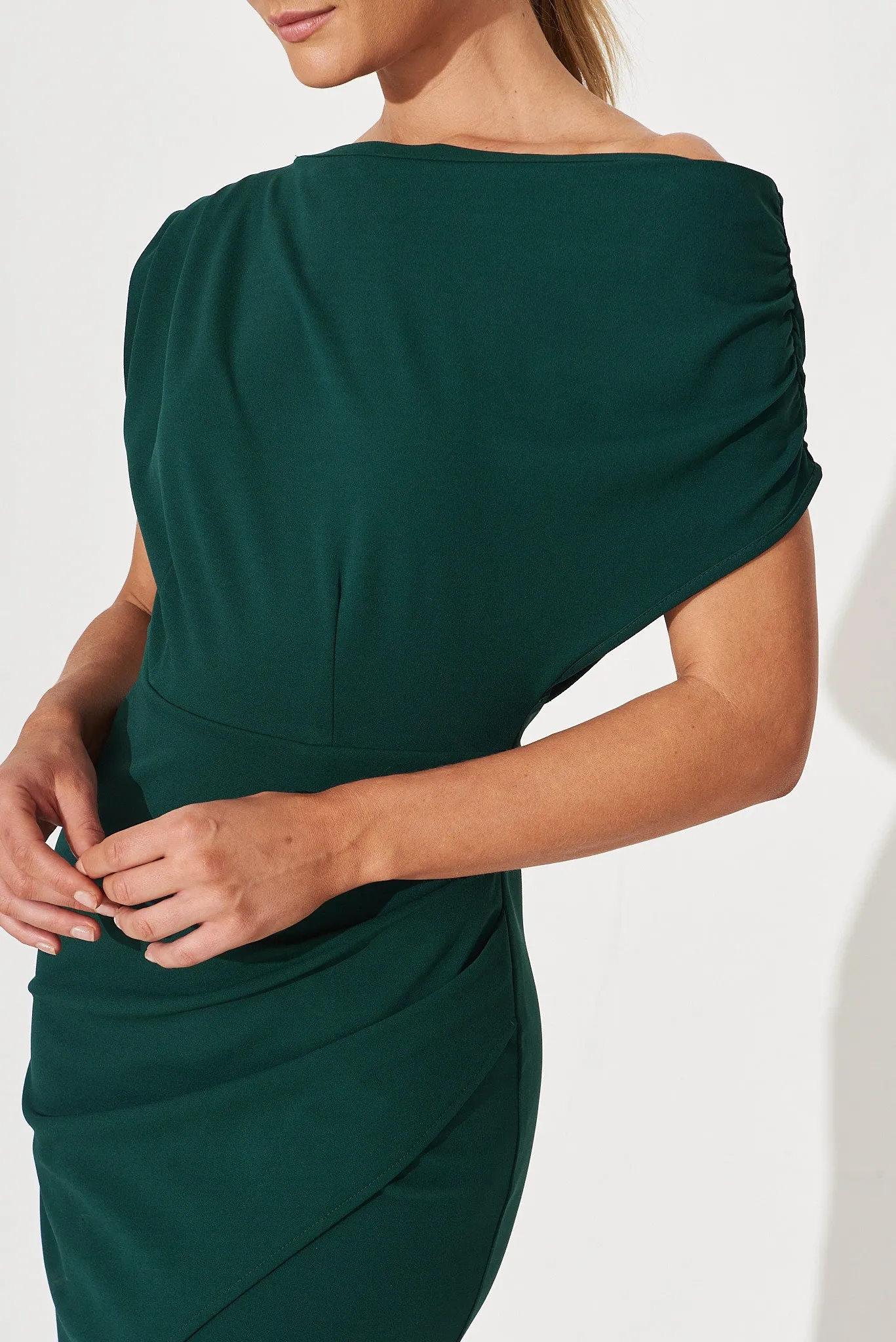 Phoenix Off Shoulder Midi Dress In Emerald