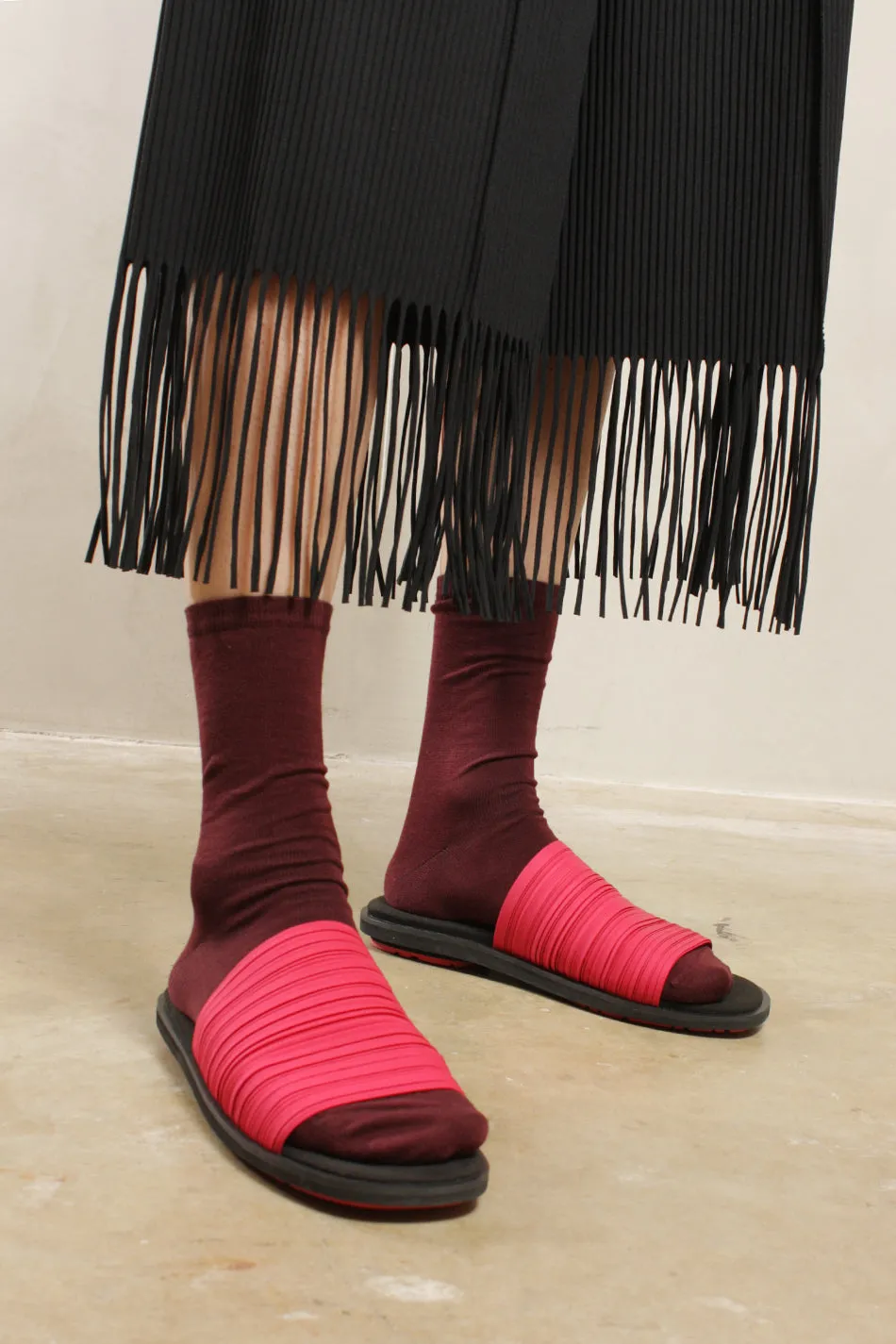 Pink Pleated Slides