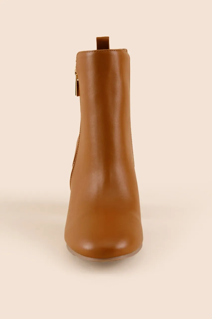 Quipid camel boots