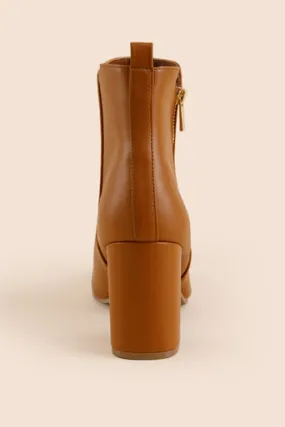 Quipid camel boots