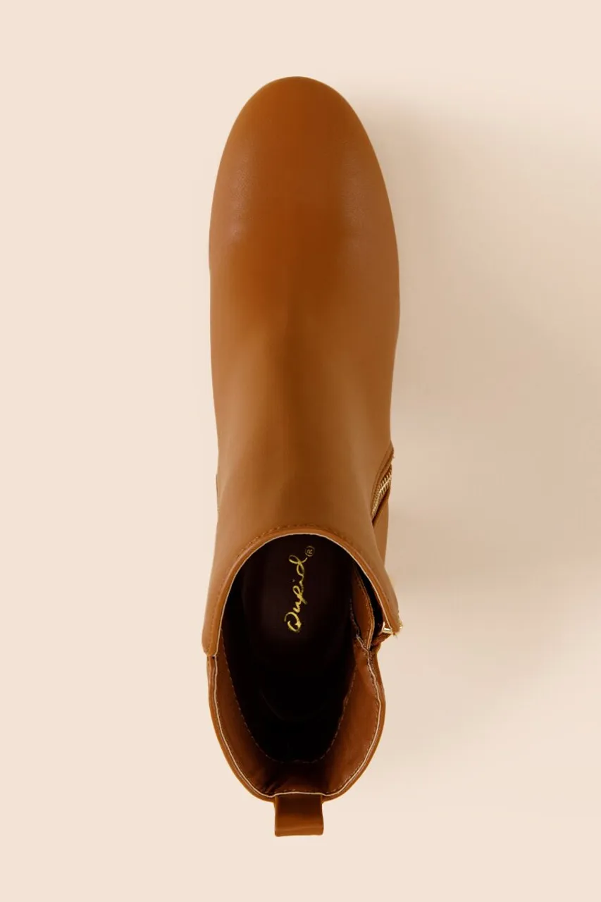 Quipid camel boots