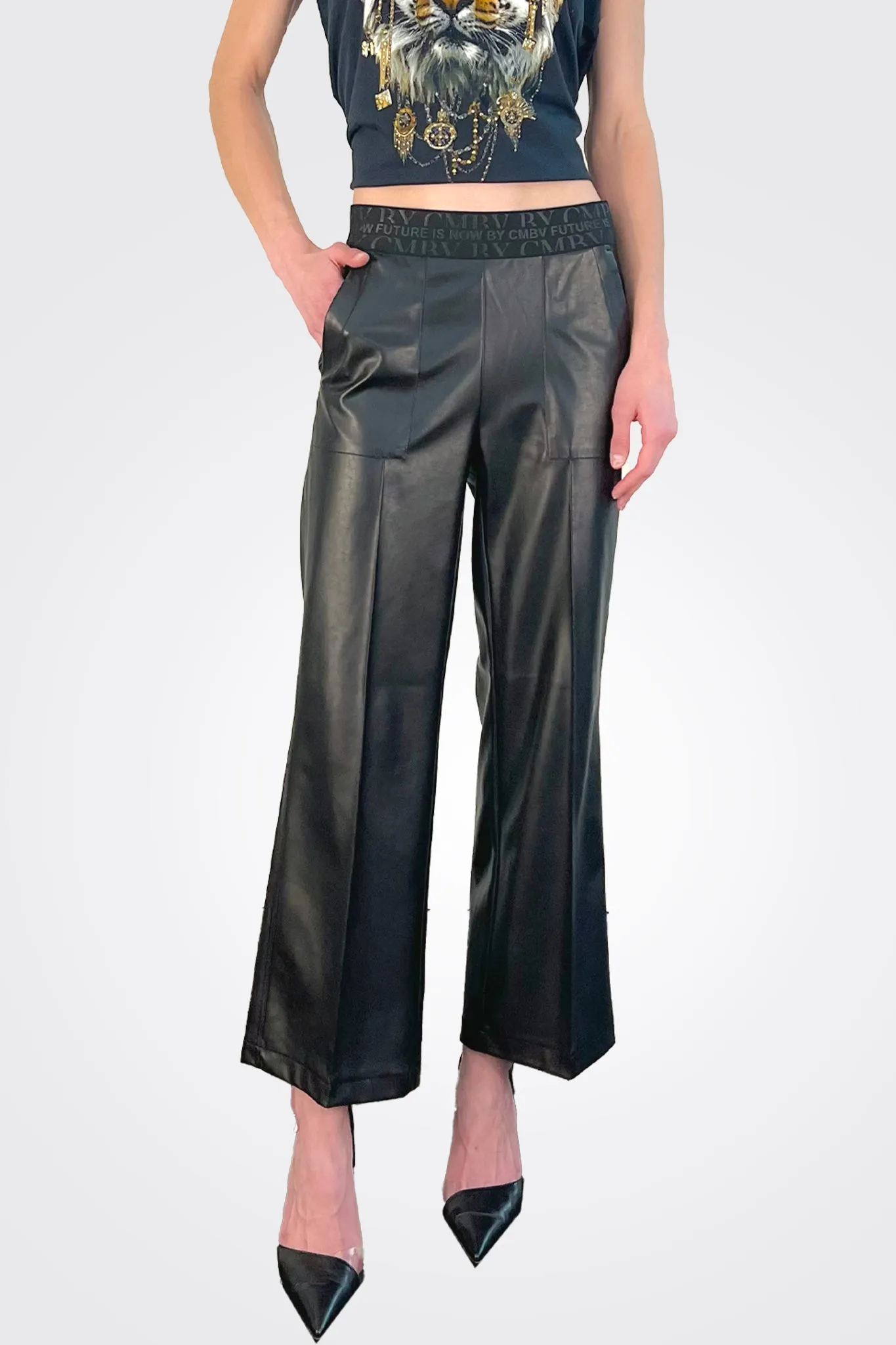 Relaxed Fit Trousers - Black