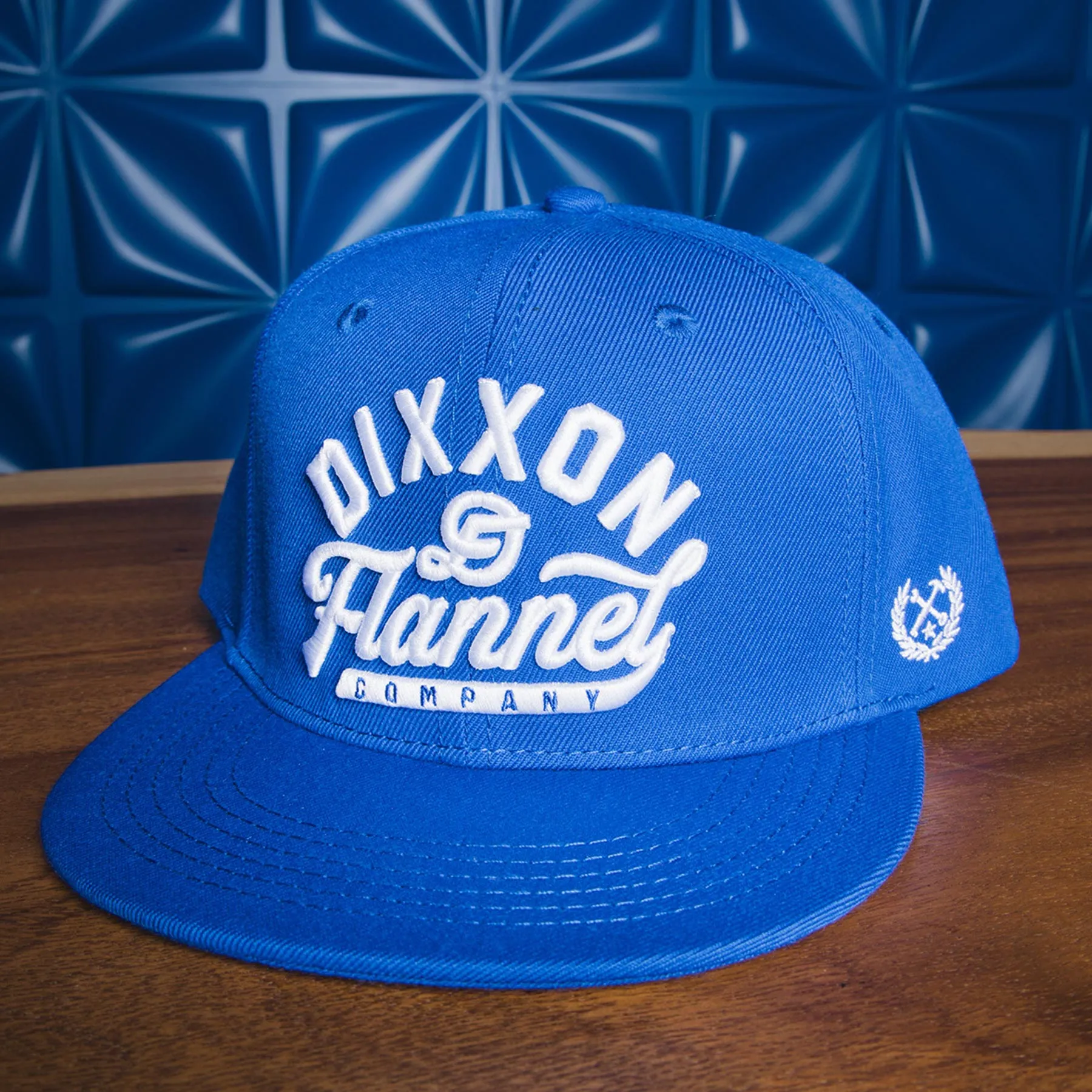 Script Flat Bill Snapback - Blue