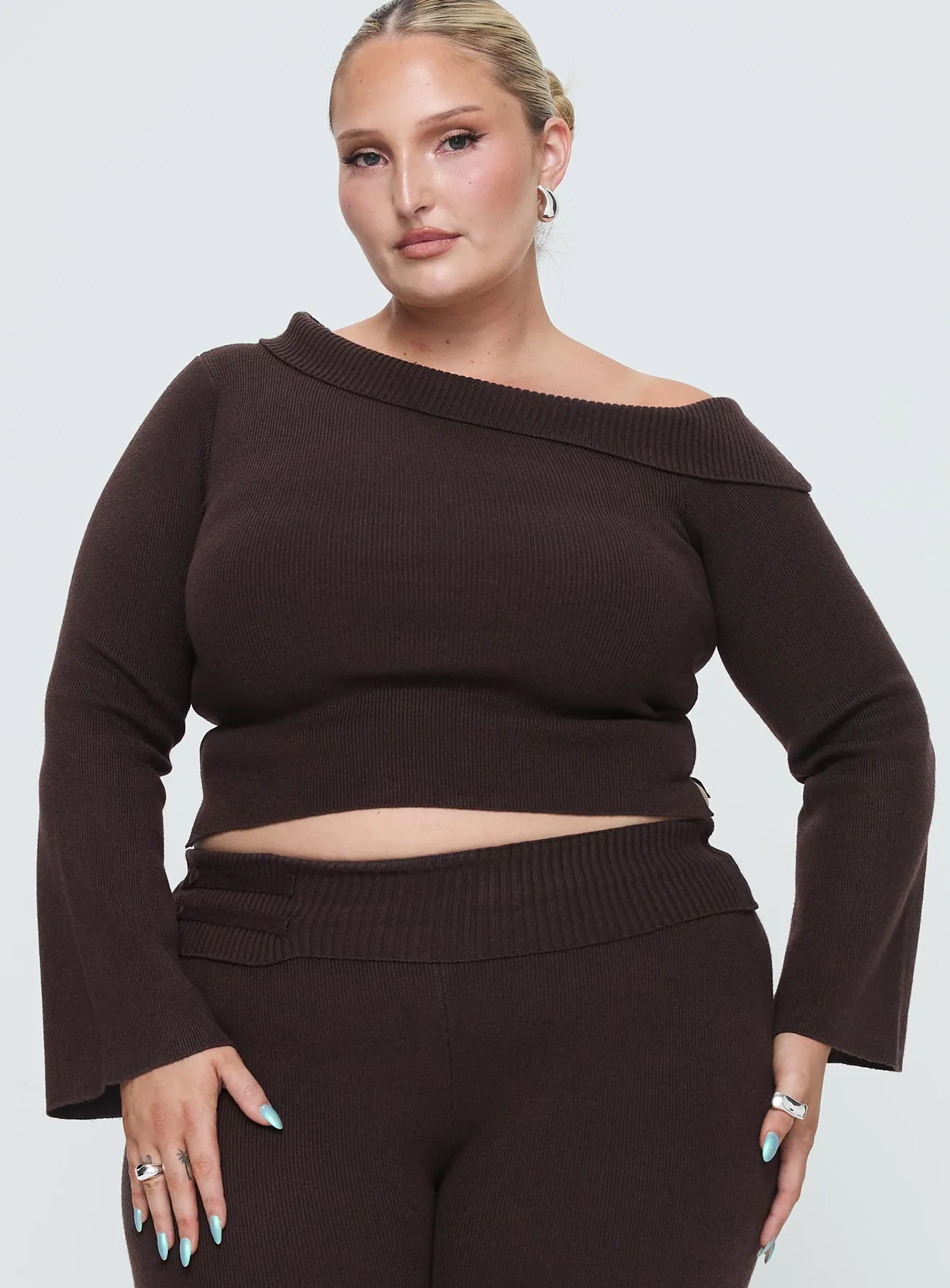 Chocolate Curve Sina Off-The-Shoulder Top