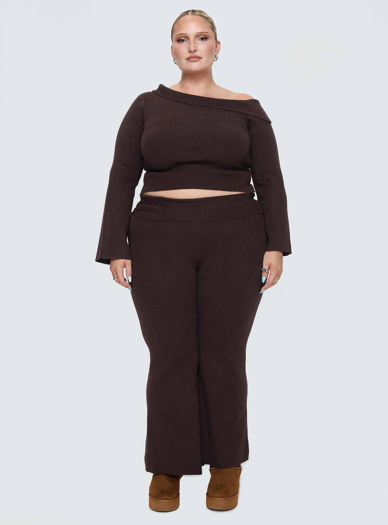 Chocolate Curve Sina Off-The-Shoulder Top