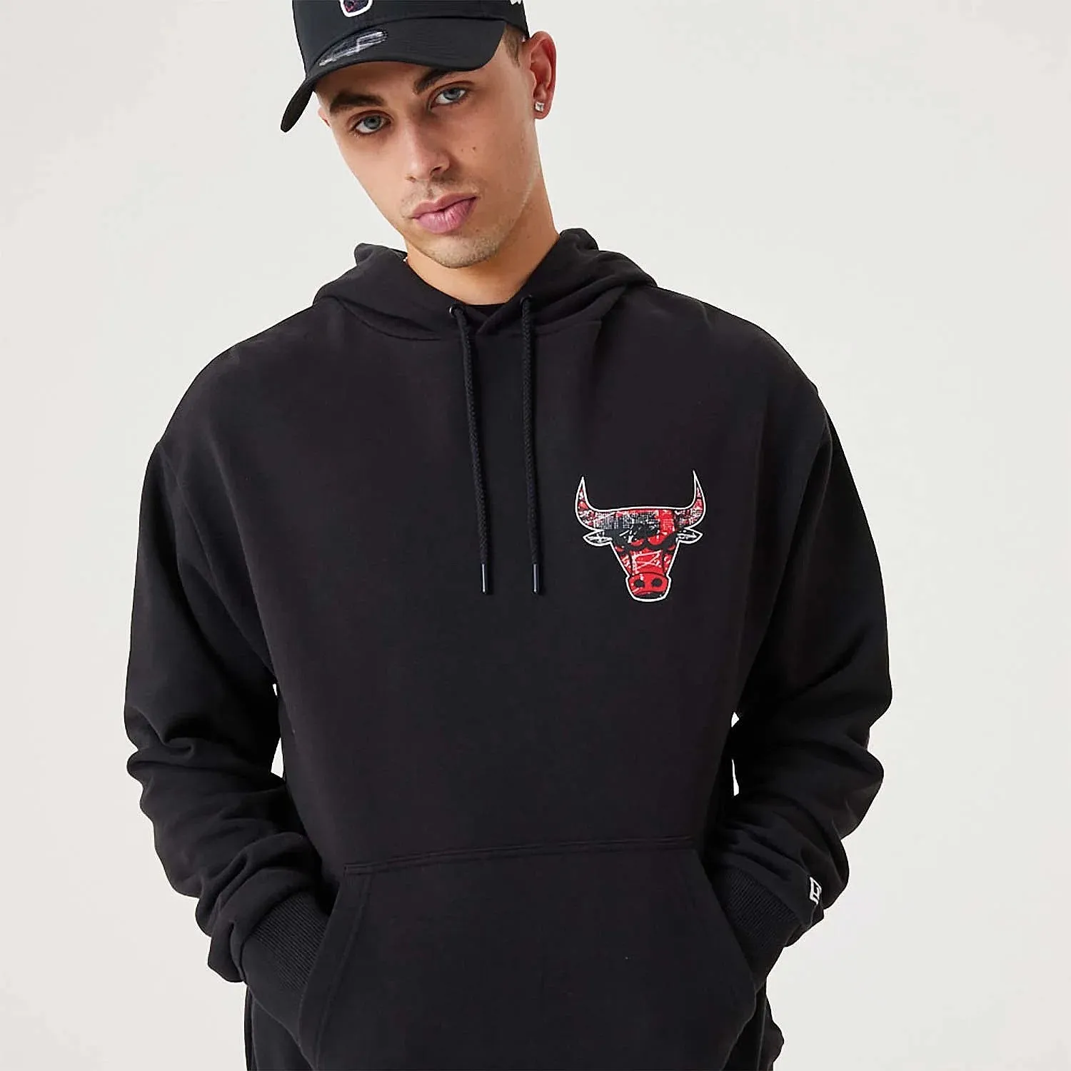 sweatshirt New Era Infill Team Logo Oversized Hoody NBA Chicago Bulls - Black/Faded Red