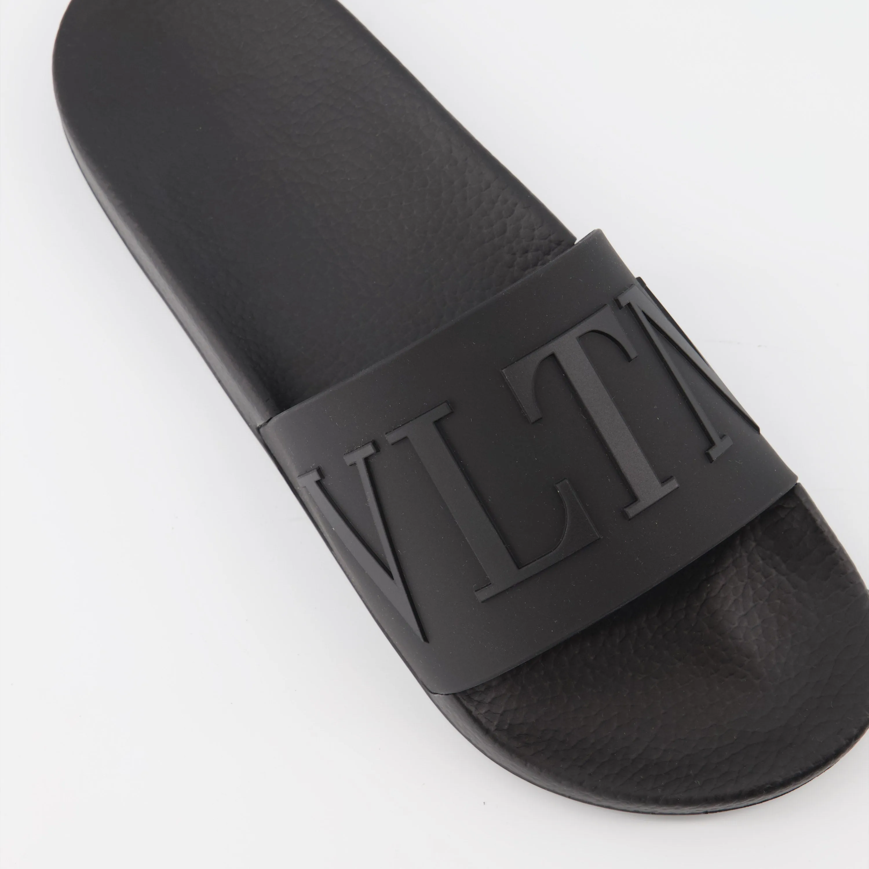 VLTN Rubber Slides