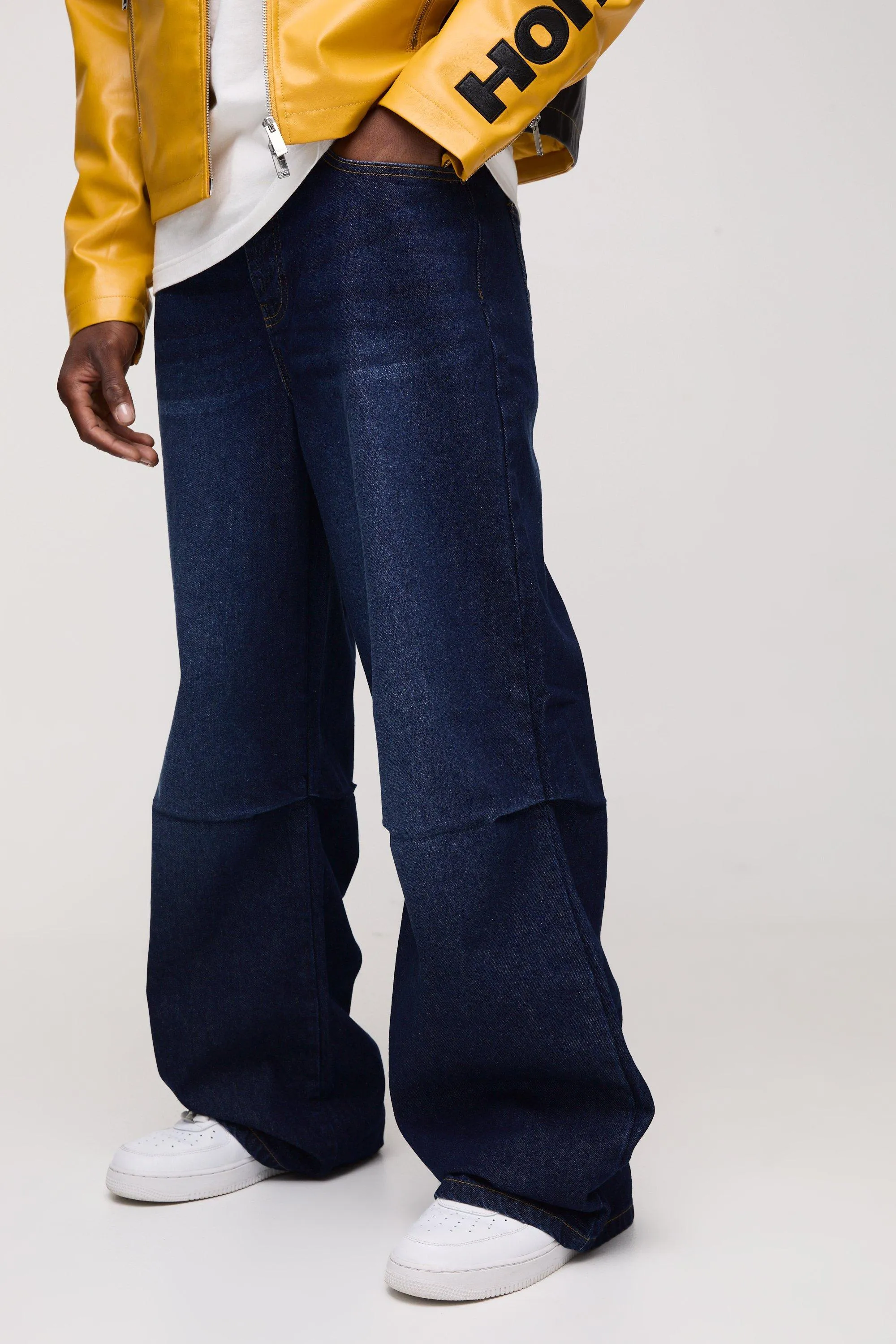 Wide Leg Rigid Pleated Dart Washed Denim Jeans