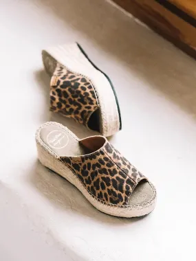 Women's peep toe espadrilles in animal print suede - IVORI